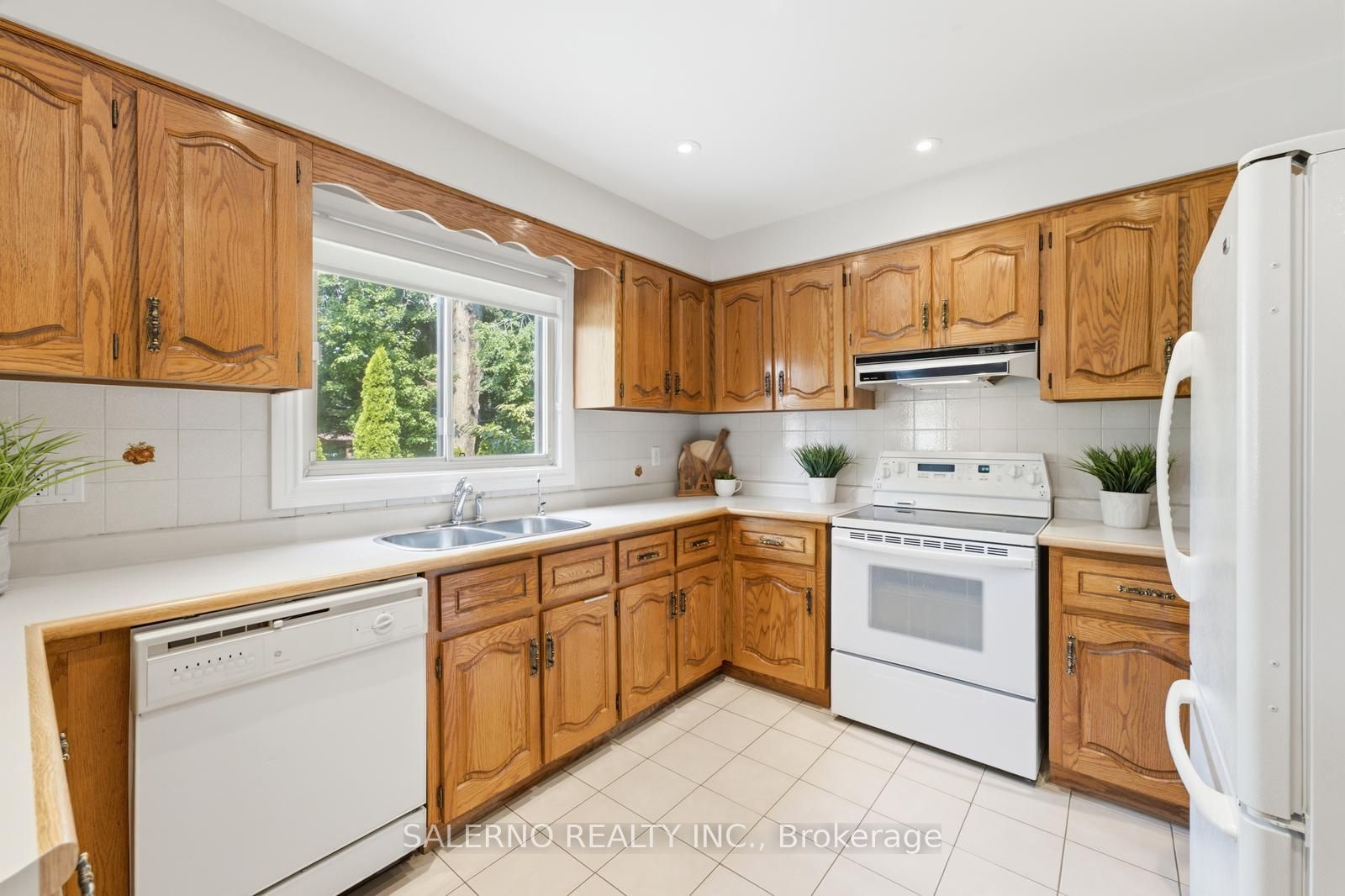 178 Wigwoss Drive Property Photo 16