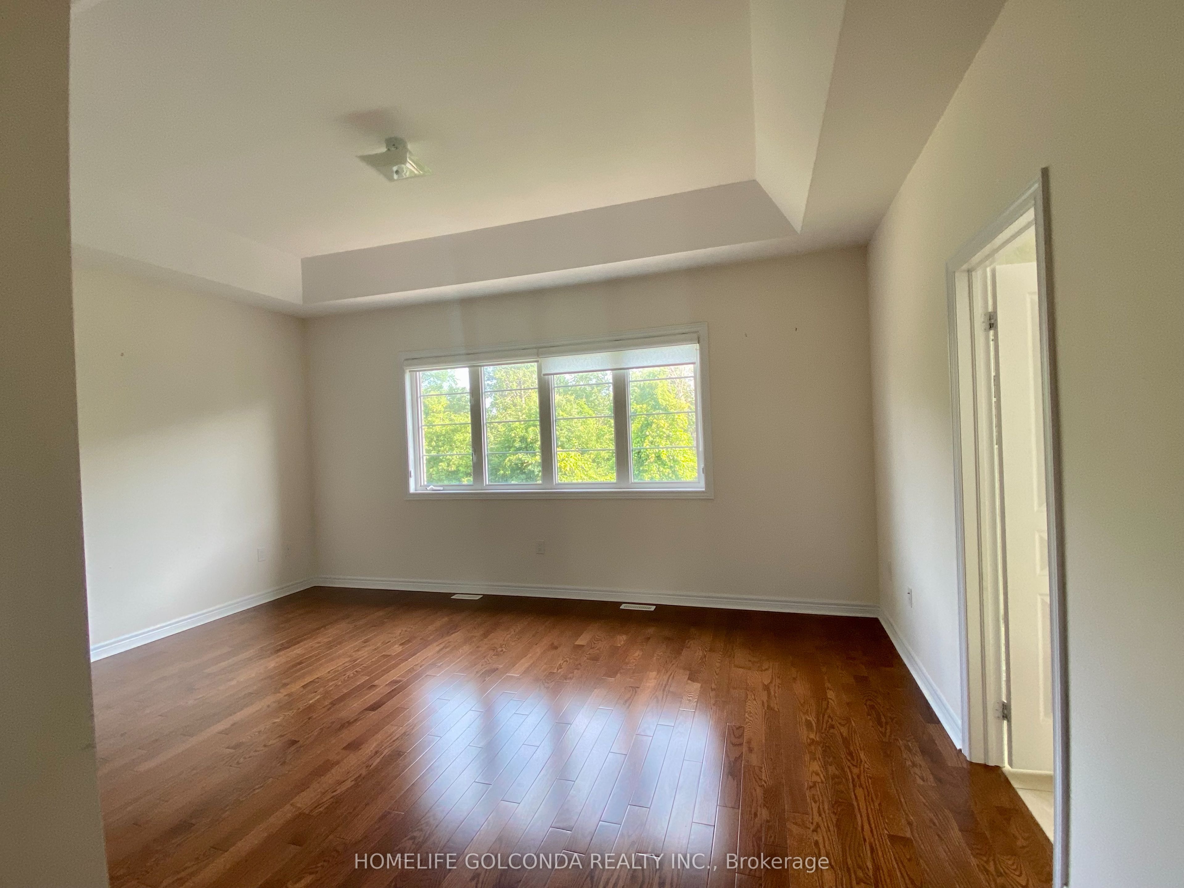 160 Chouinard Way Property Photo 14