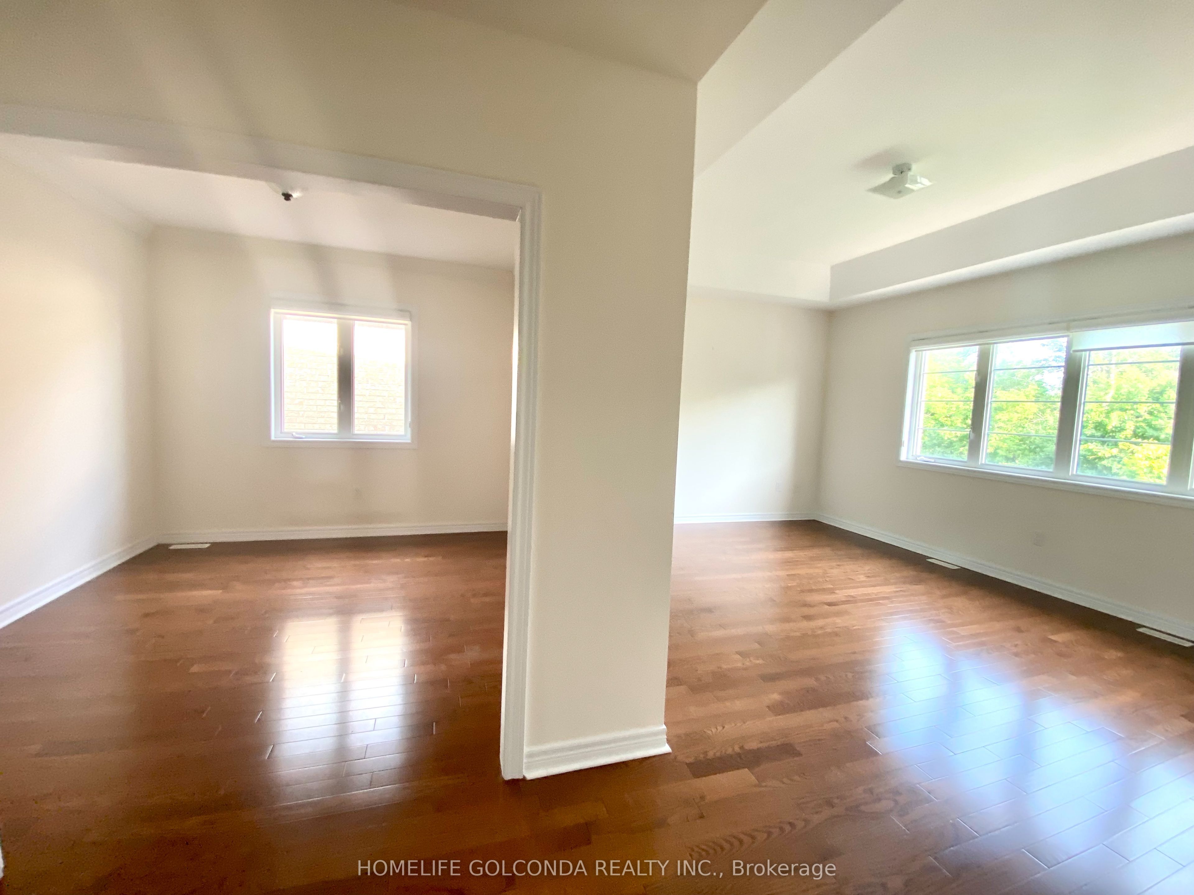 160 Chouinard Way Property Photo 15