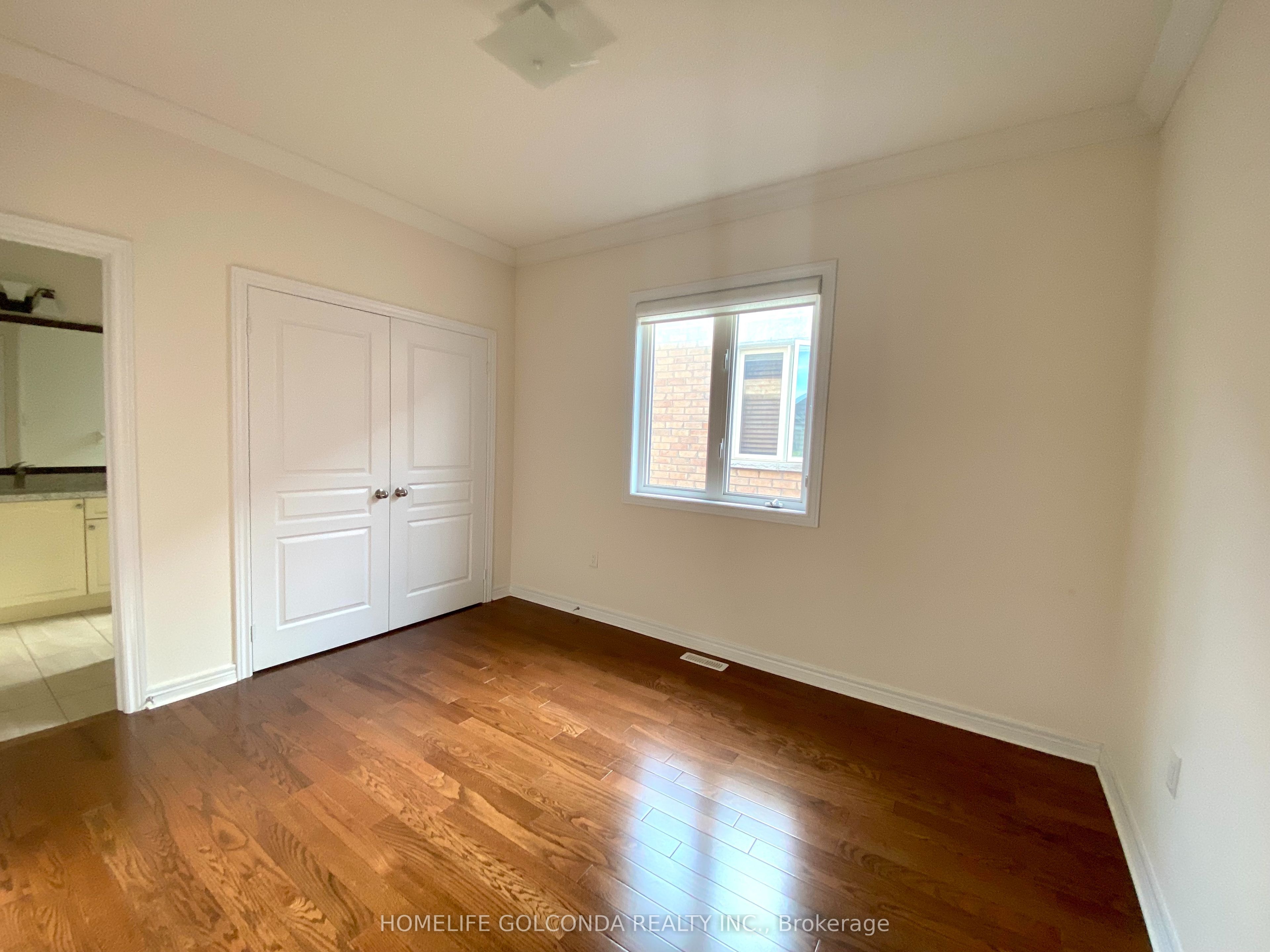 160 Chouinard Way Property Photo 17