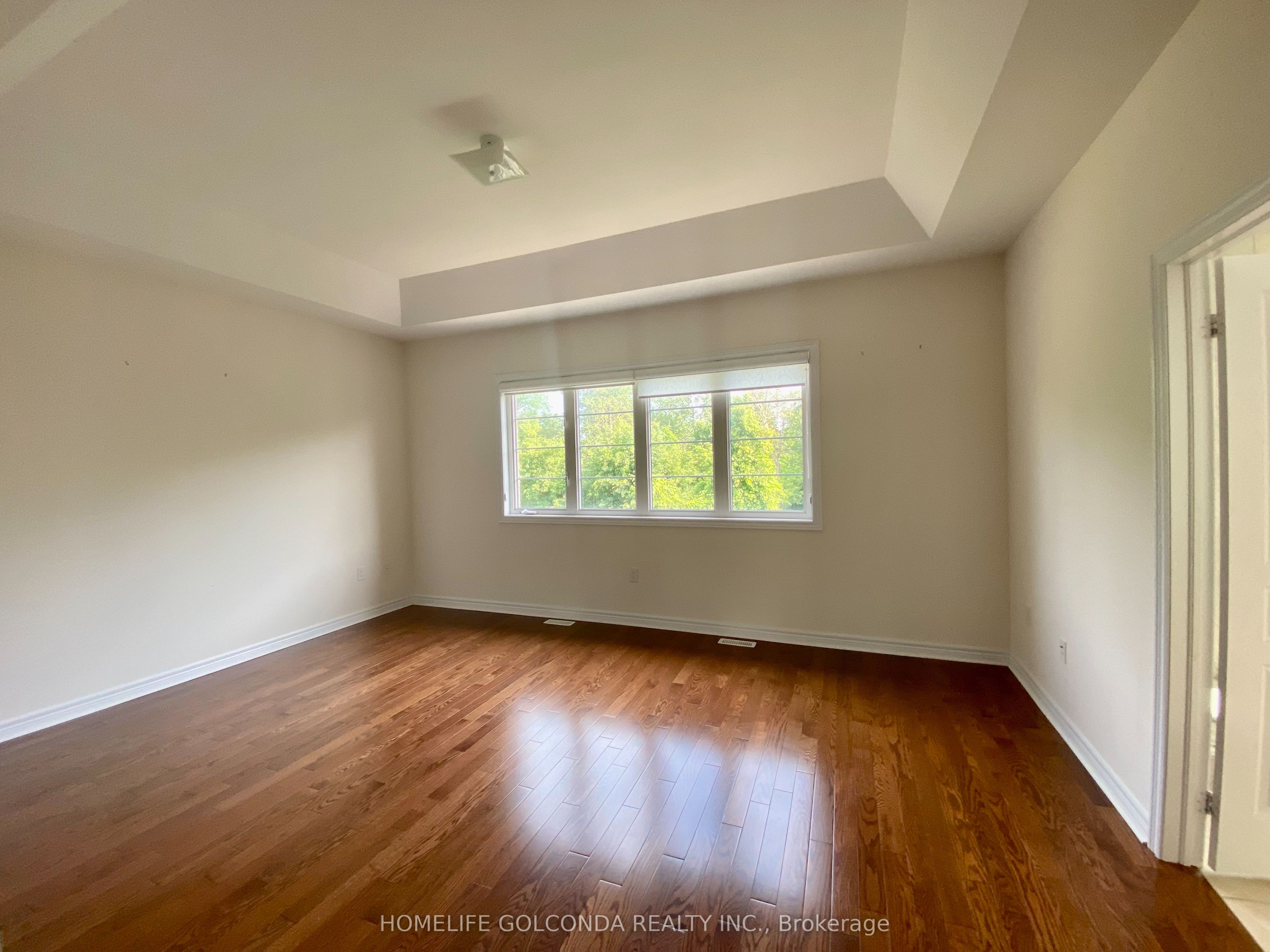 160 Chouinard Way Property Photo 23