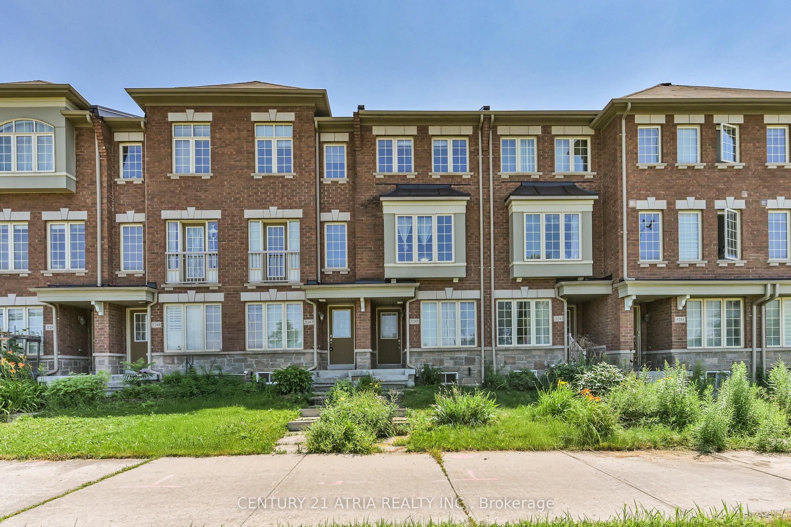 5245 Major Mackenzie Drive E Property Photo 1