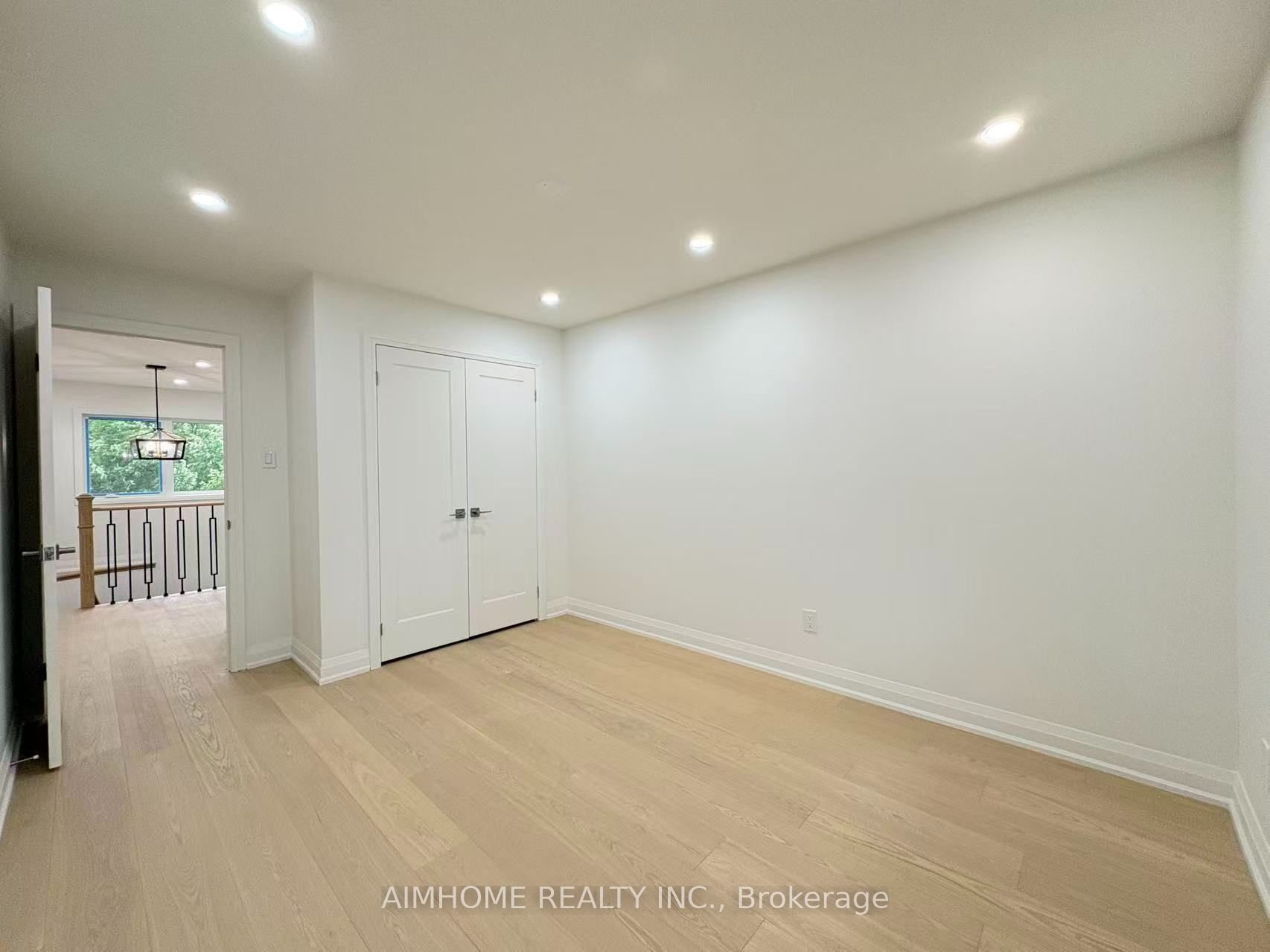 108 Berwick Crescent Property Photo 33