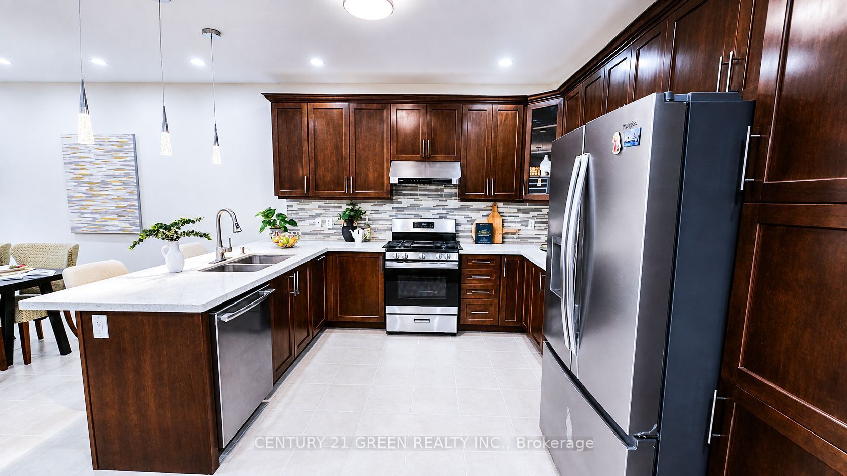 61 Magdalan Crescent Property Photo 17