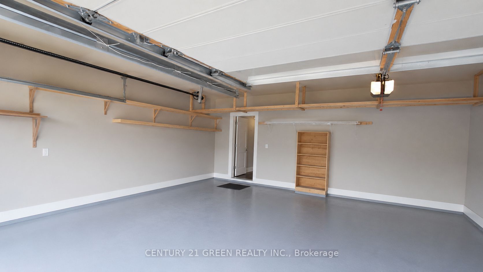 61 Magdalan Crescent Property Photo 44