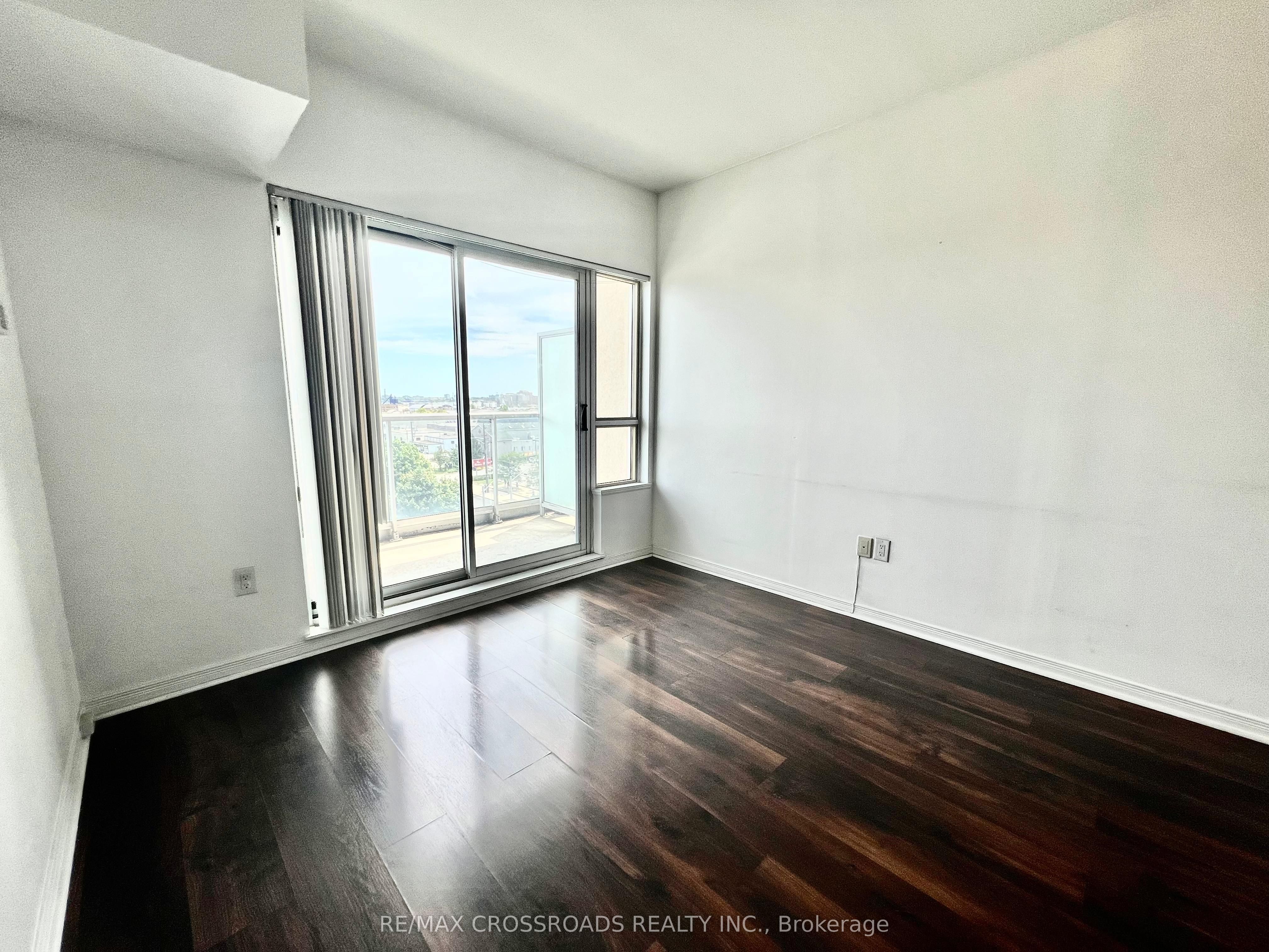 4600 Steeles Avenue E 803 Property Photo 5