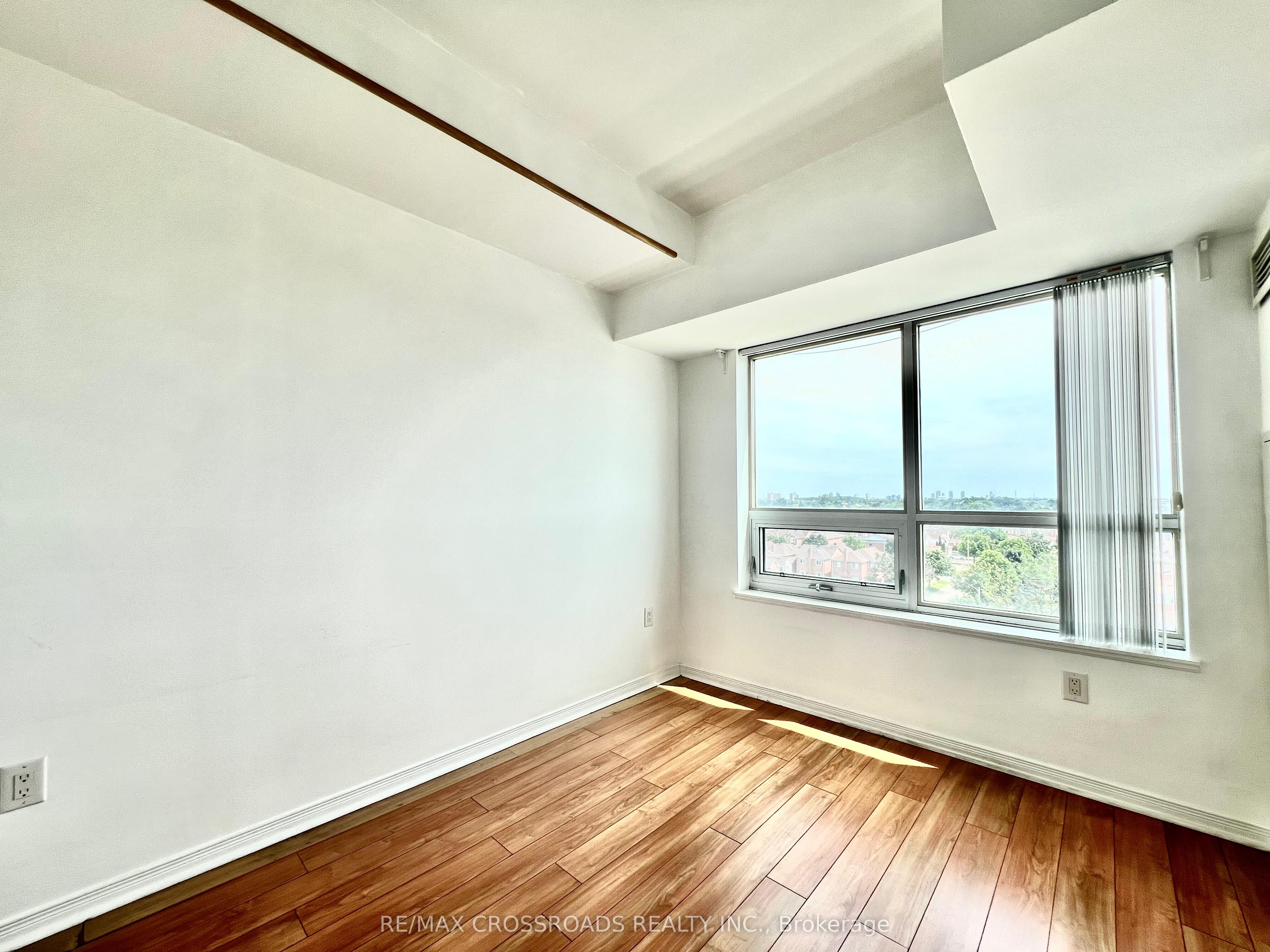 4600 Steeles Avenue E 803 Property Photo 6