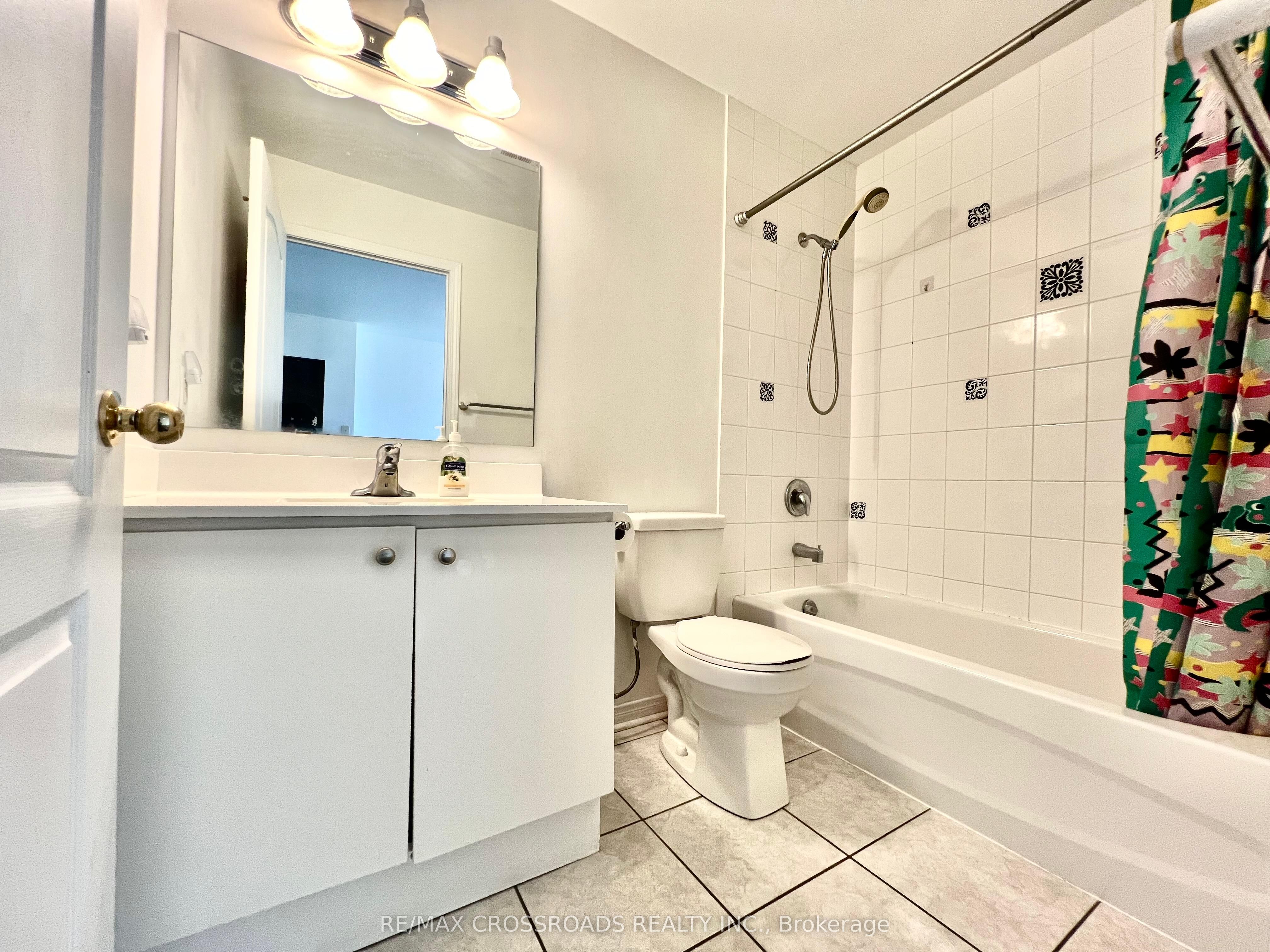 4600 Steeles Avenue E 803 Property Photo 7