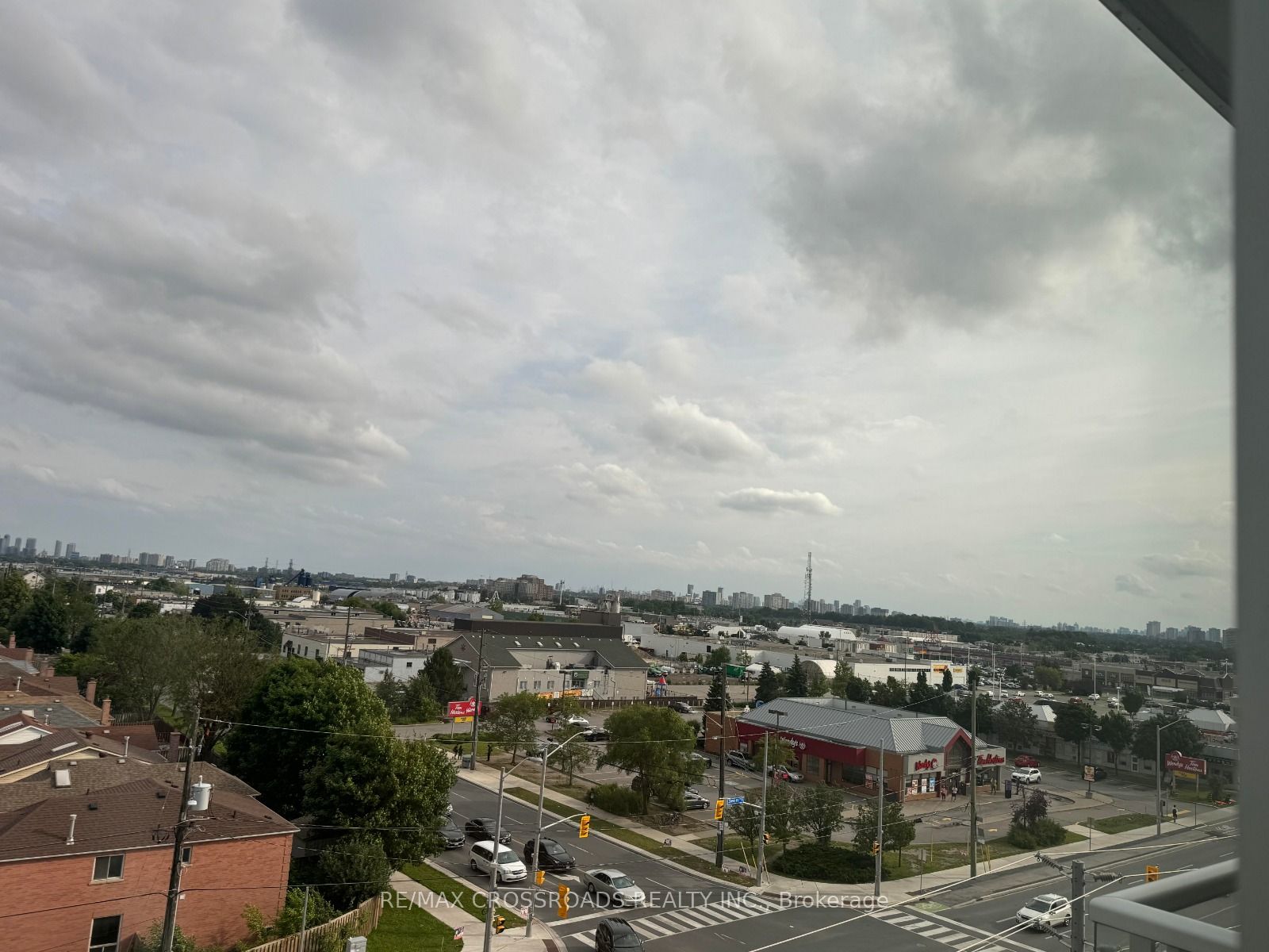 4600 Steeles Avenue E 803 Property Photo 9