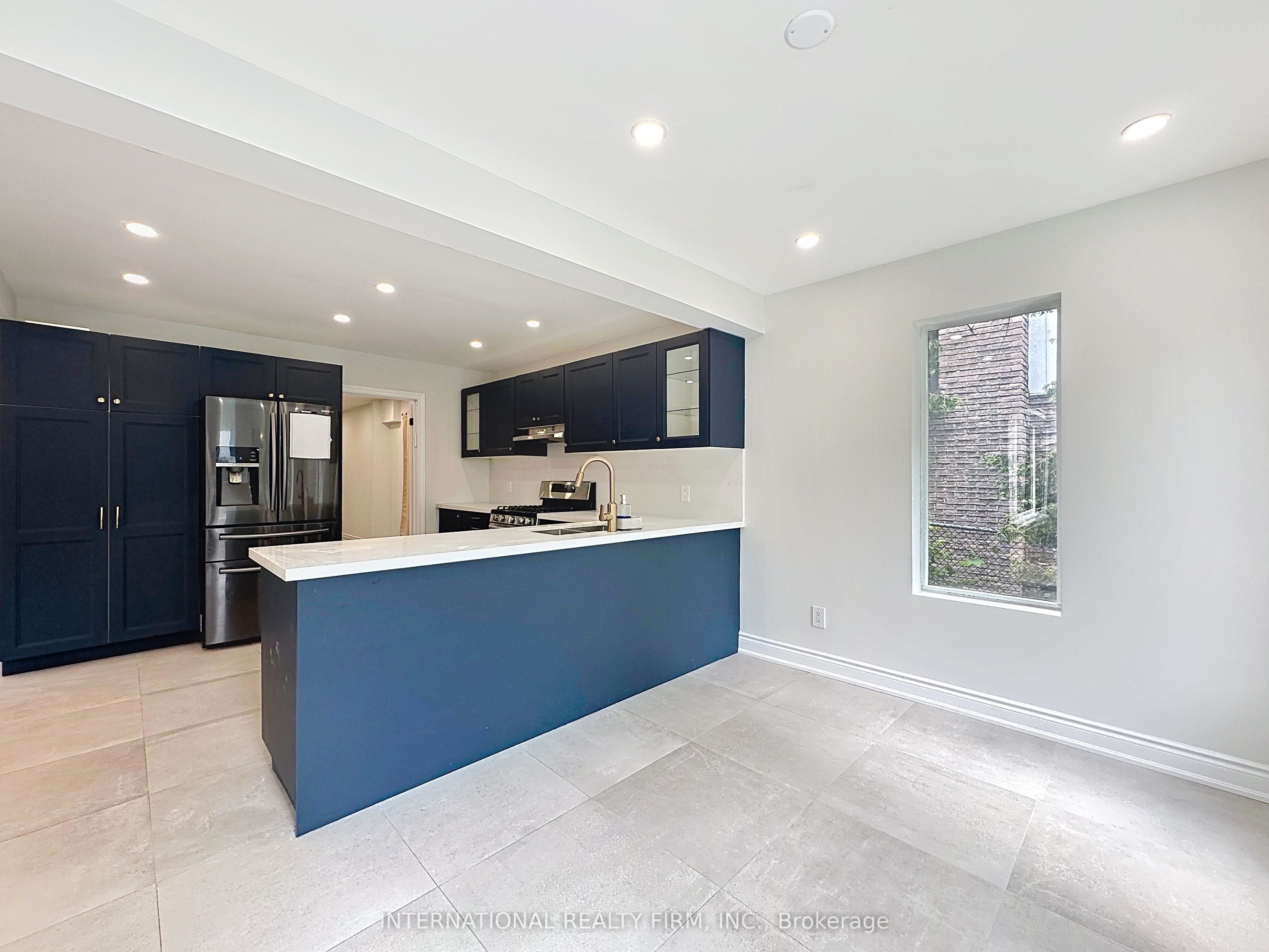 21 Mayvern Crescent Property Photo 16
