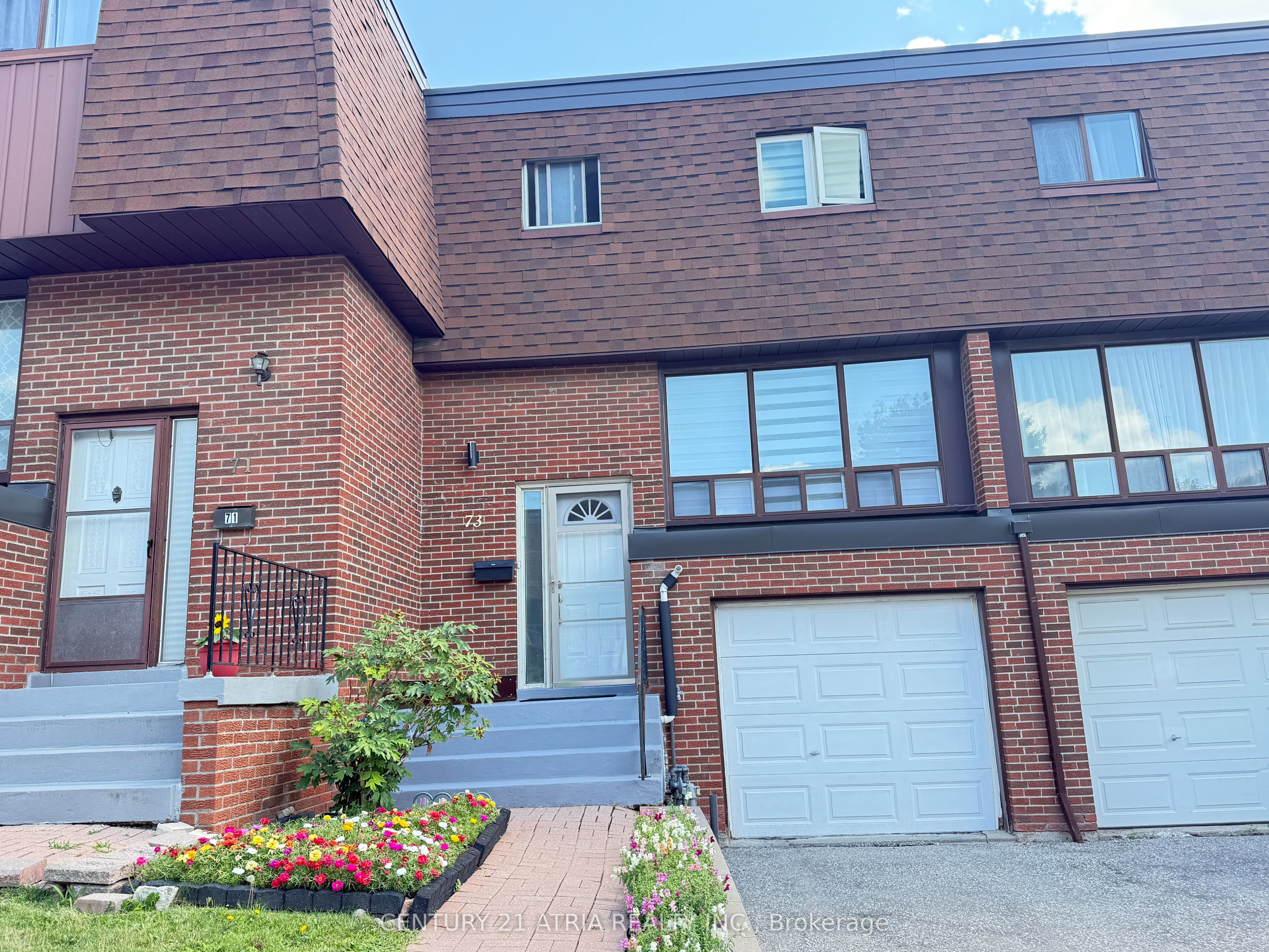 73 Stately Way Property Photo 1