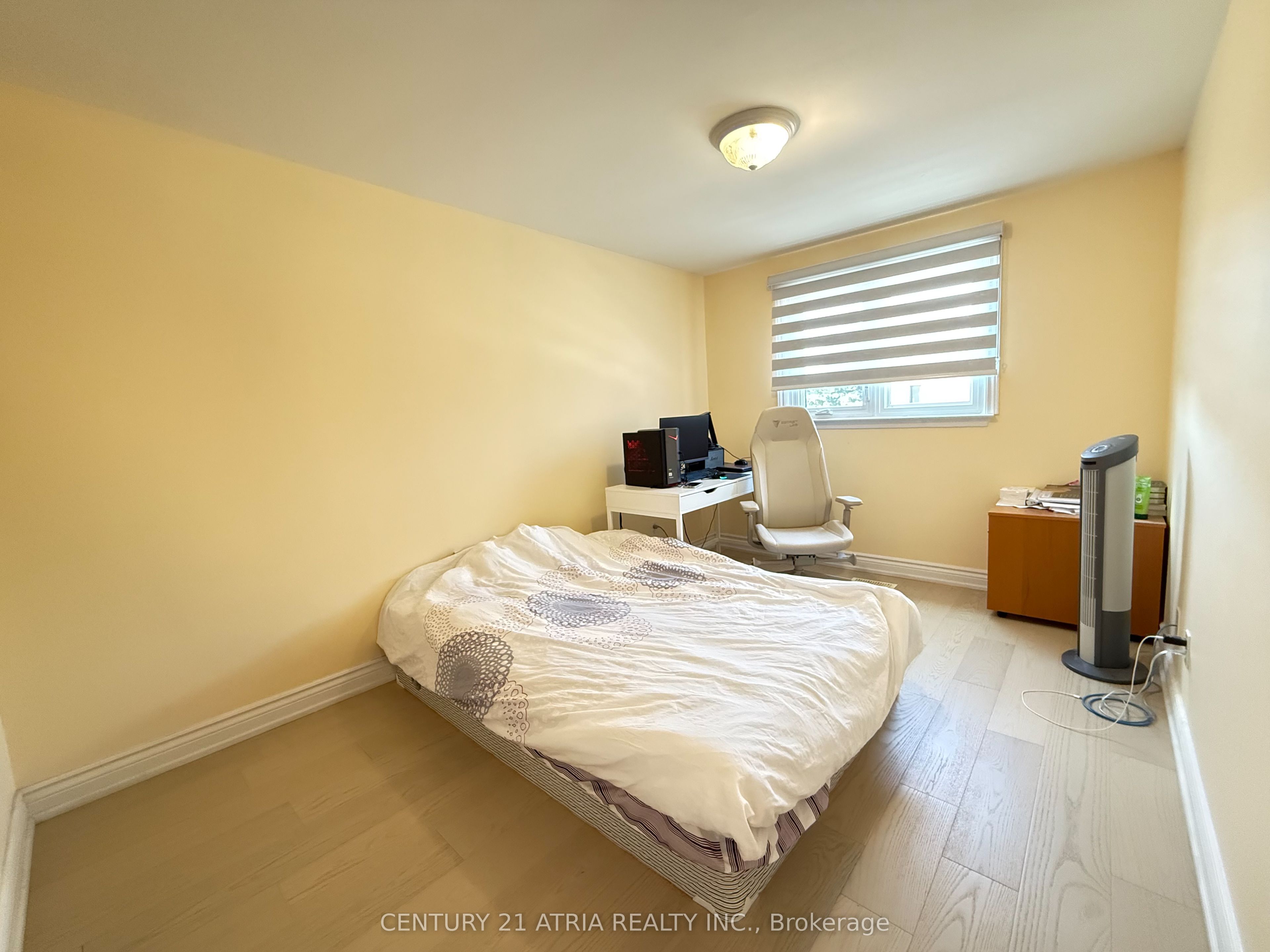 73 Stately Way Property Photo 20