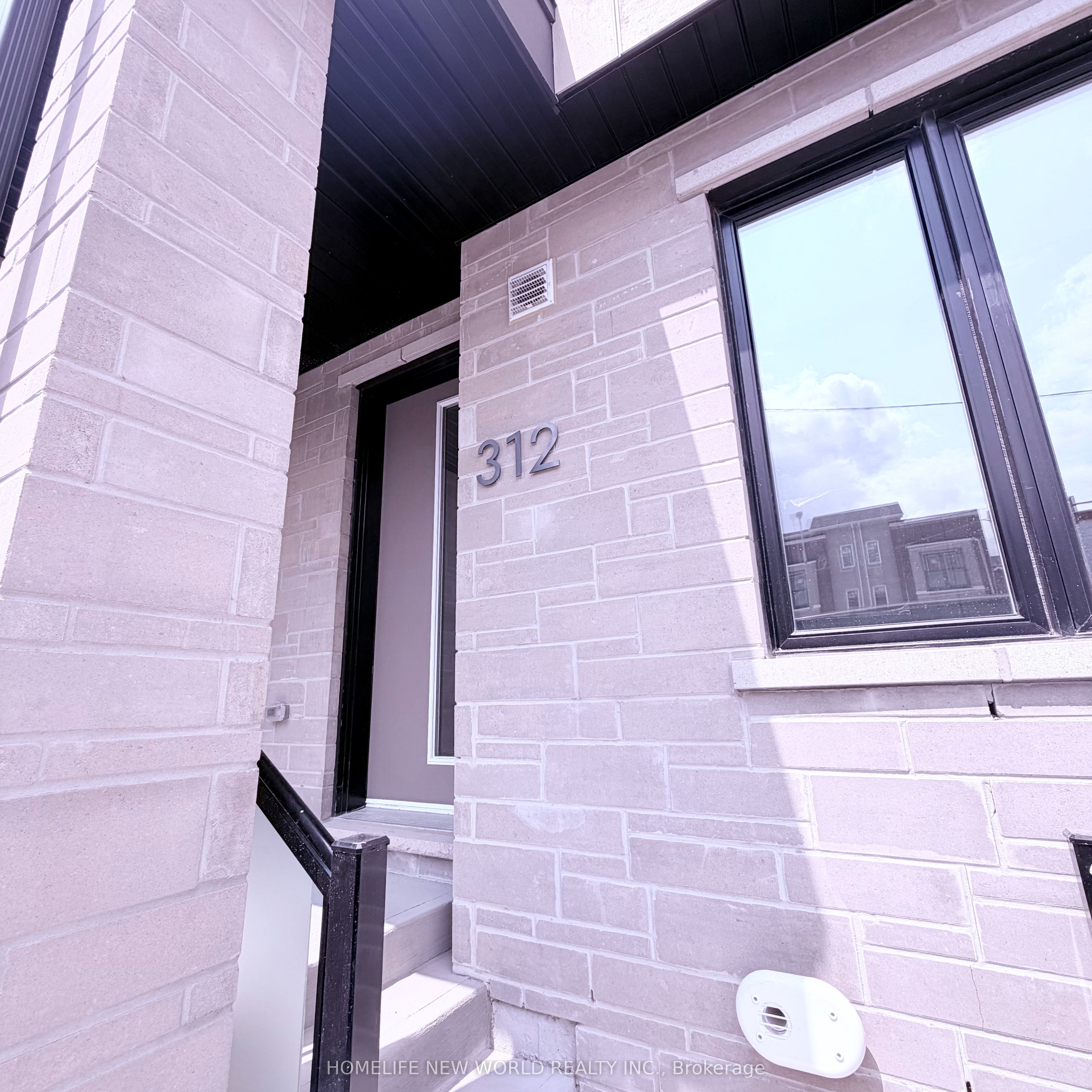 312 Stony Hill Boulevard Property Photo 3