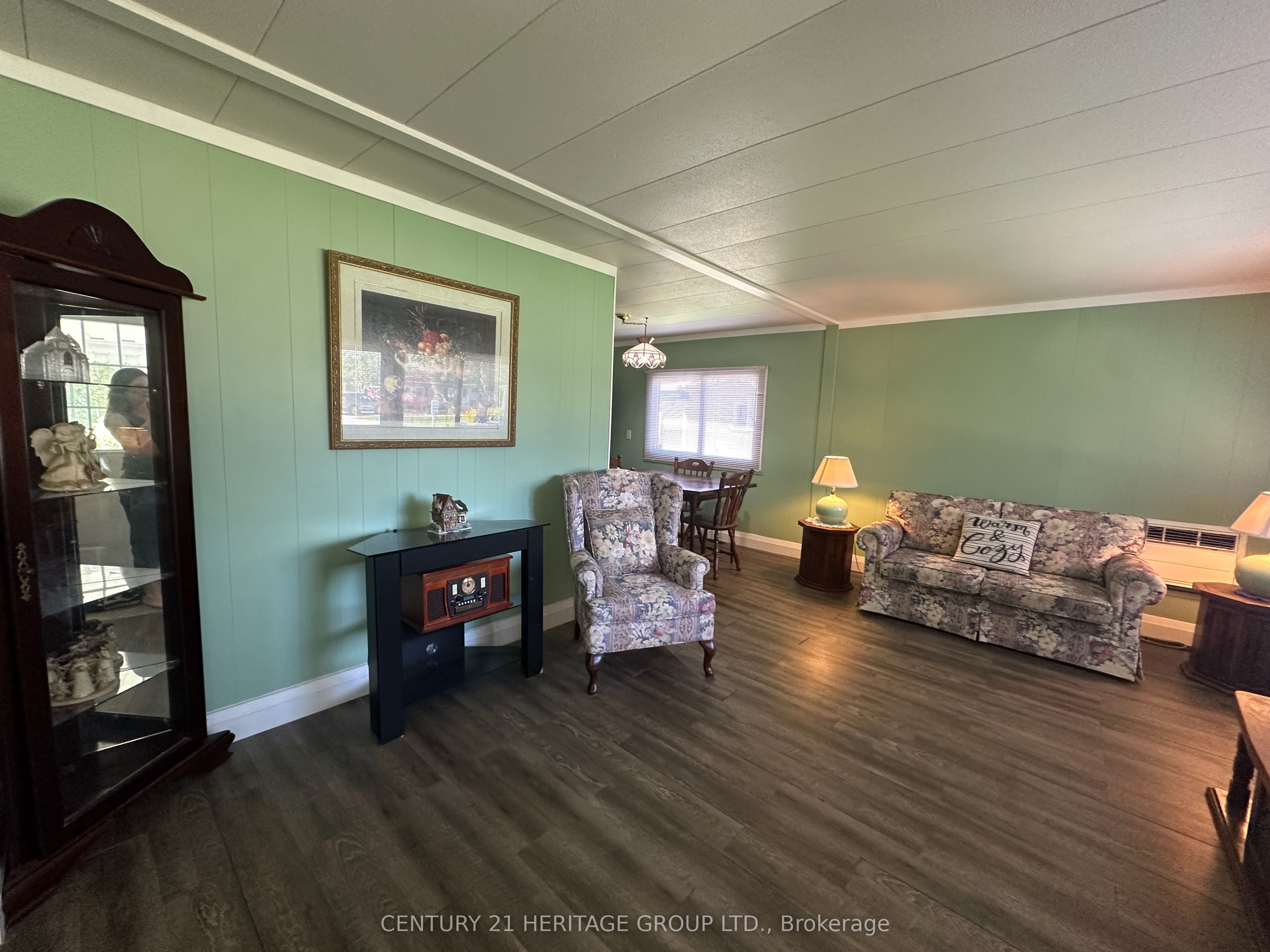 11 Maple Court Property Photo 8