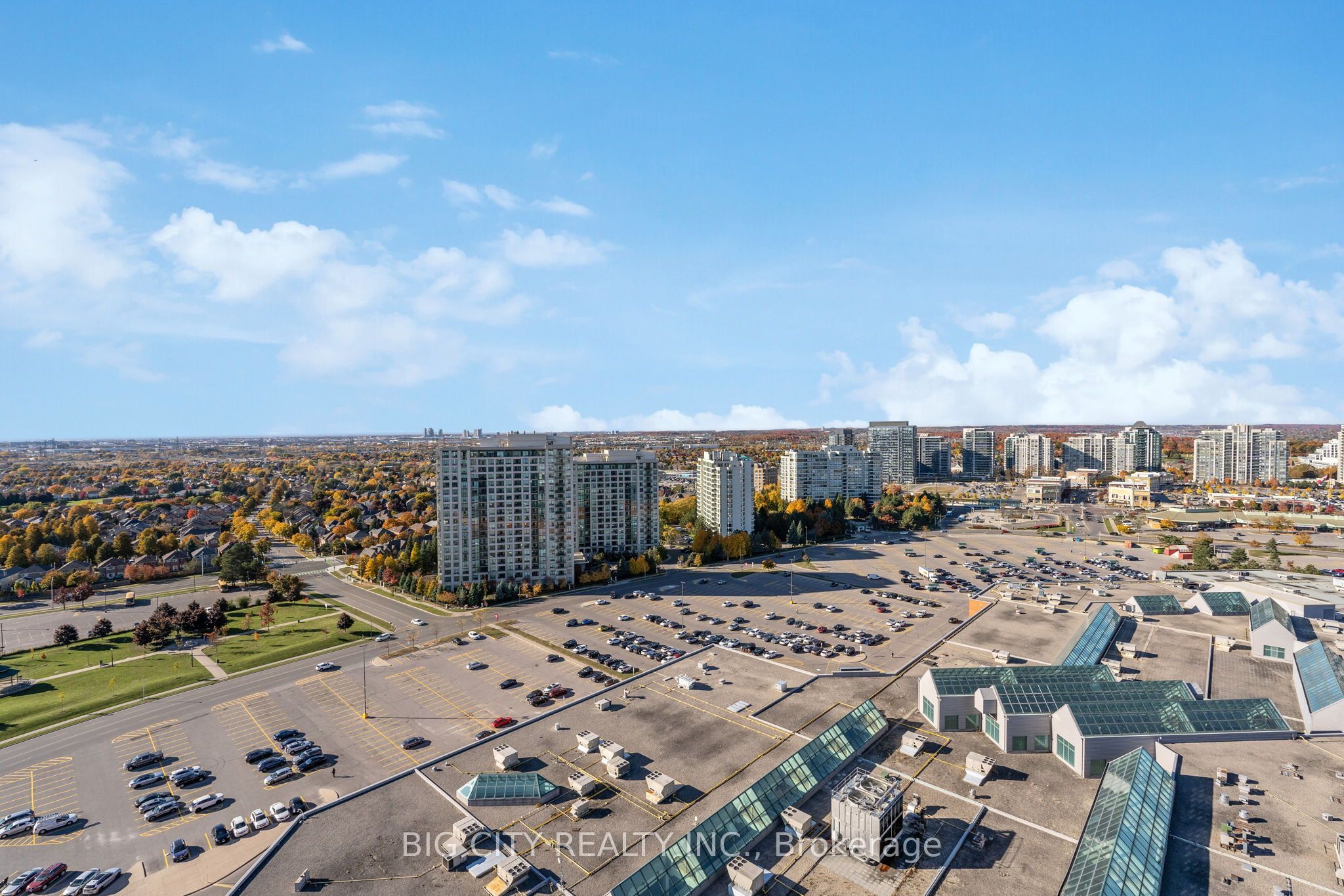 50 Upper Mall Way 1206 Property Photo 17