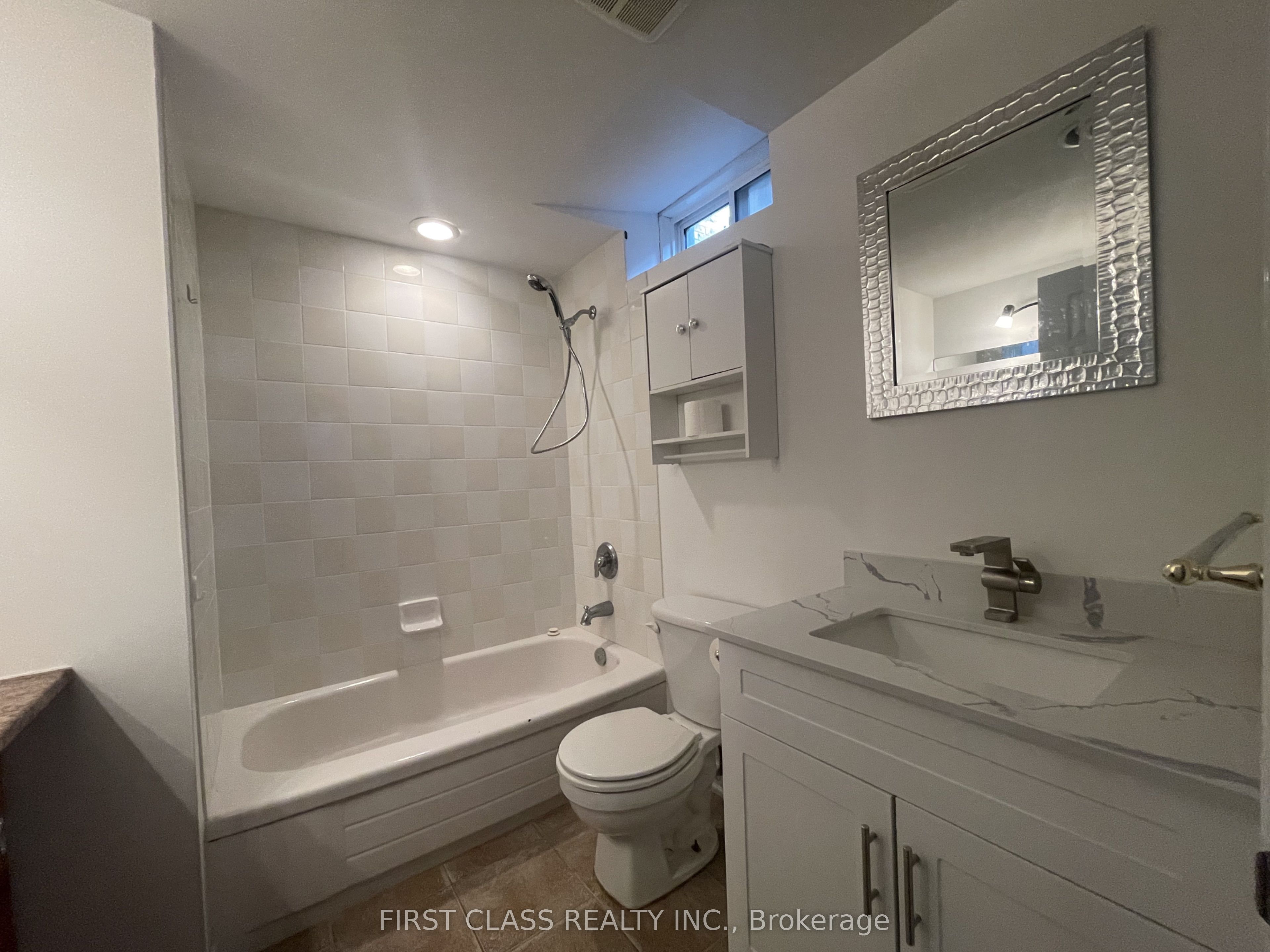 1905 Webster Boulevard Bsmt Property Photo 8