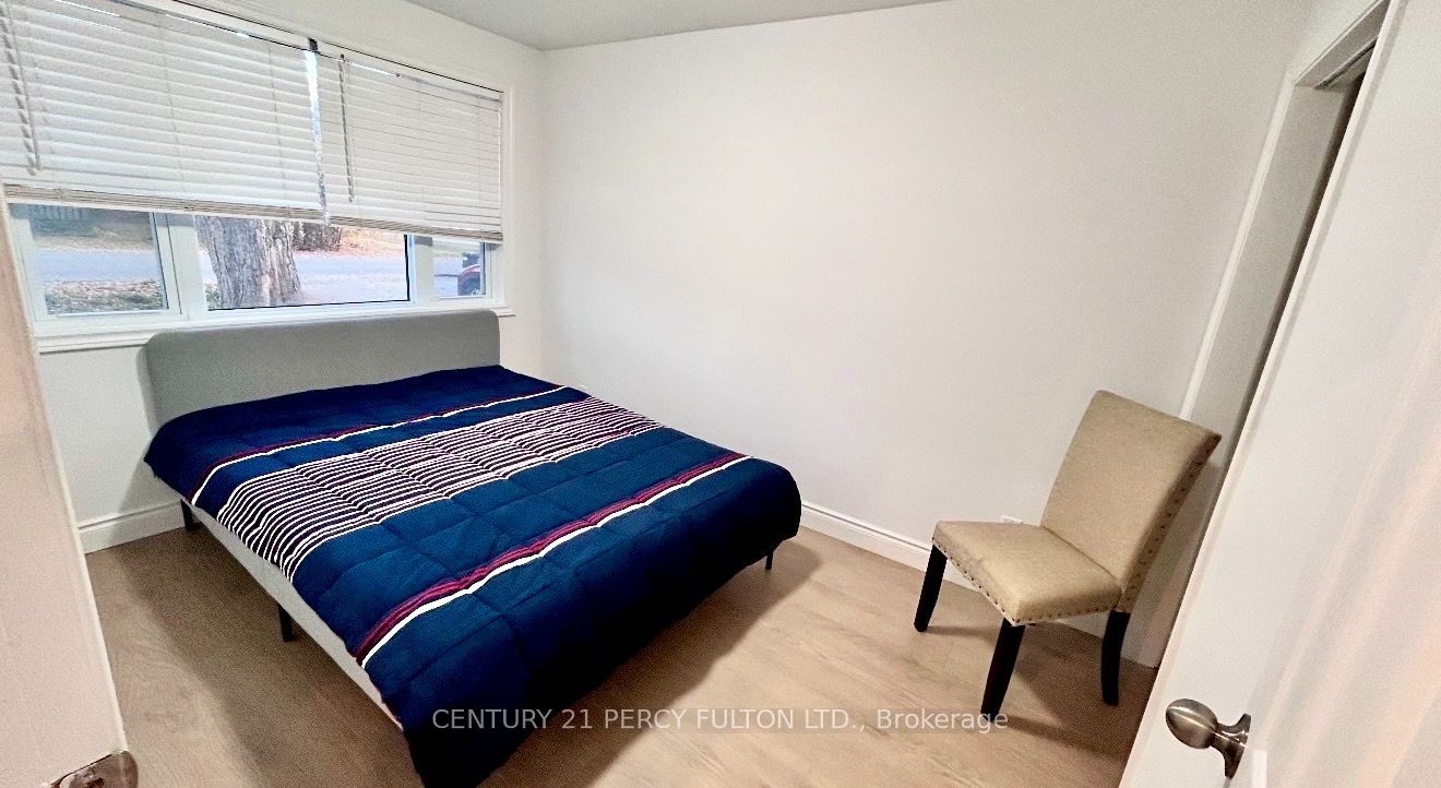242 Simcoe Avenue Property Photo 10