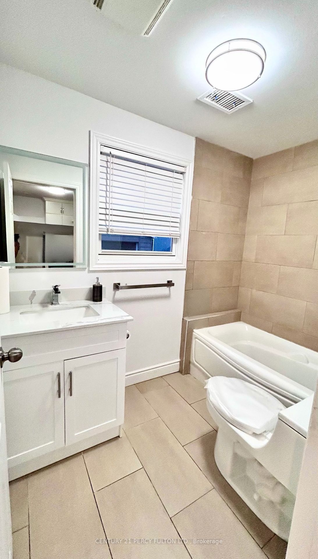242 Simcoe Avenue Property Photo 12