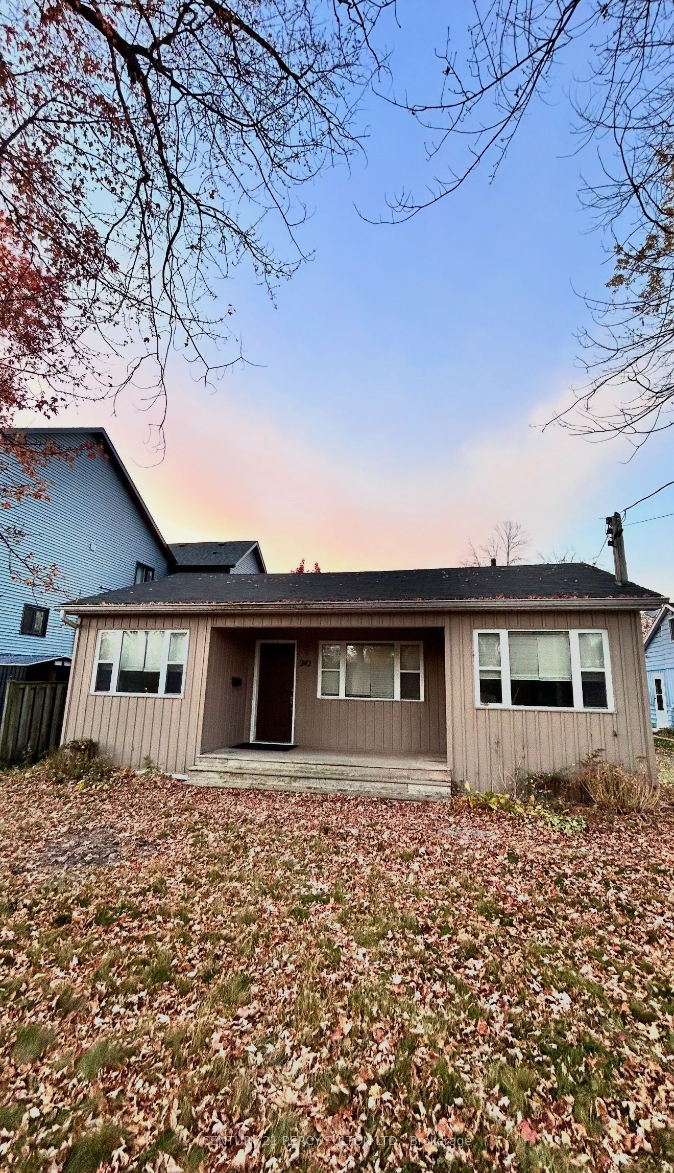 242 Simcoe Avenue Property Photo 13