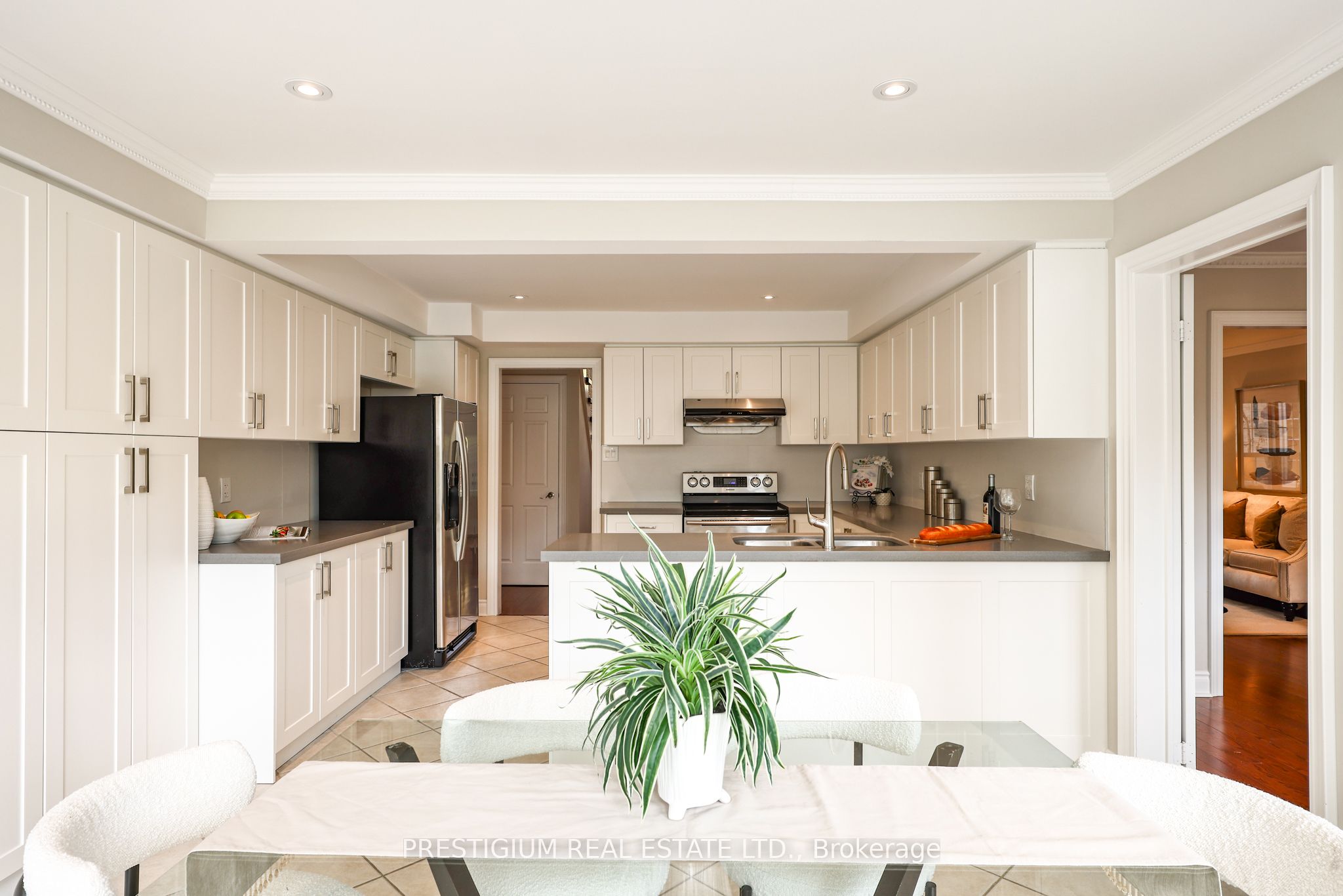 61 Addington Square Property Photo 17