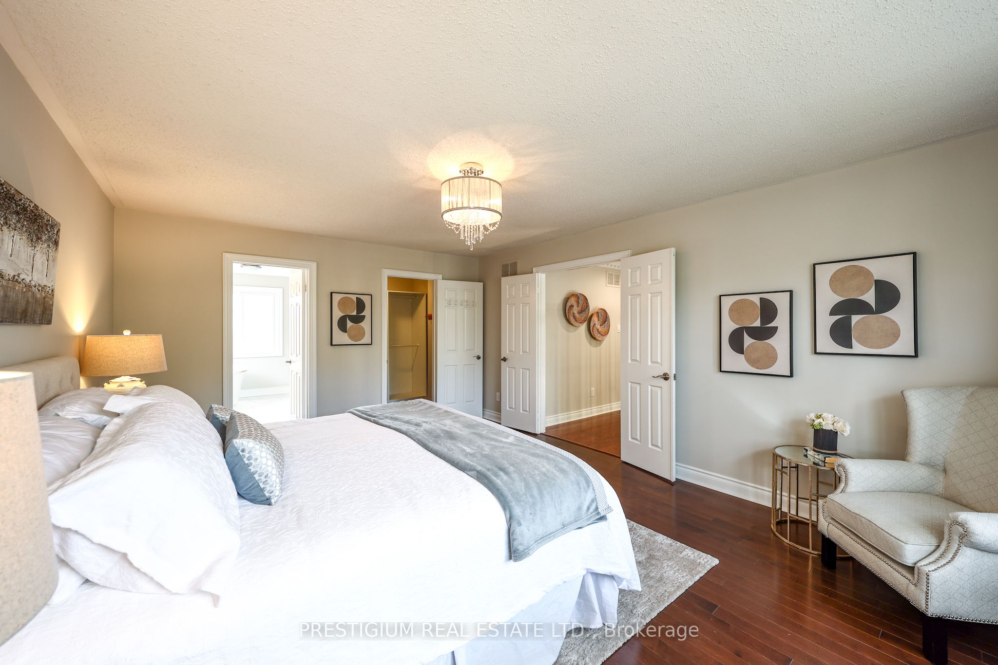 61 Addington Square Property Photo 23