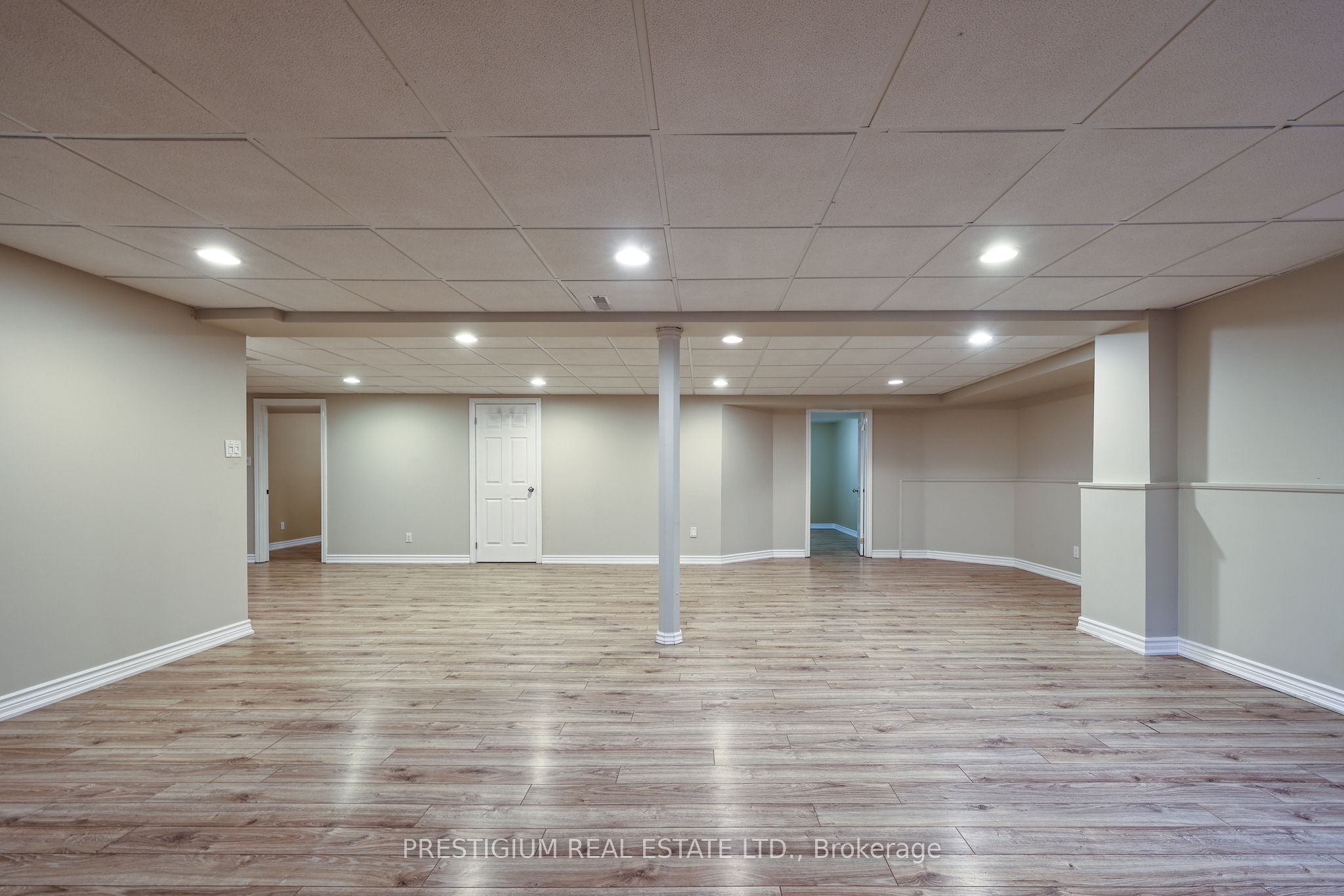 61 Addington Square Property Photo 32
