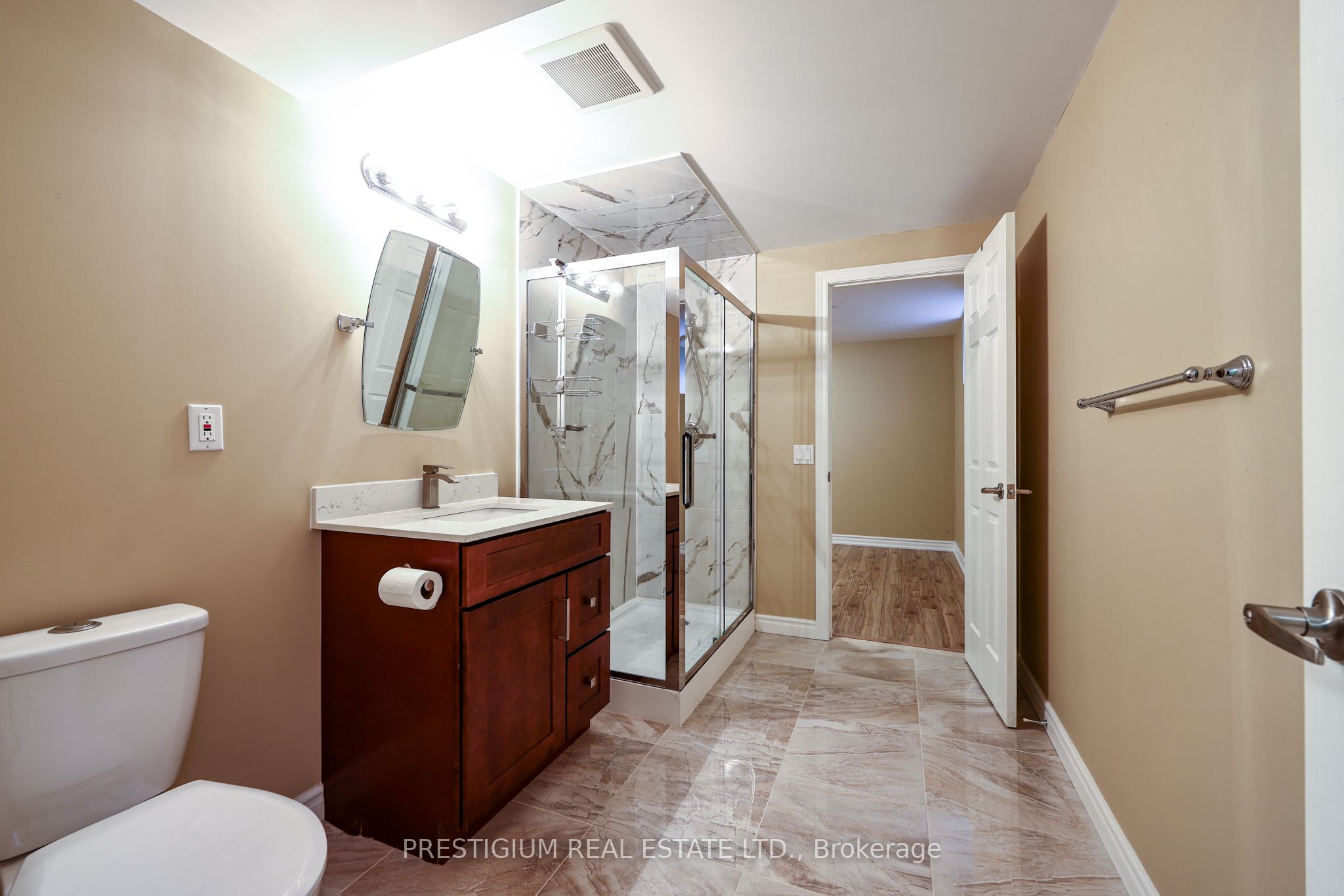 61 Addington Square Property Photo 33