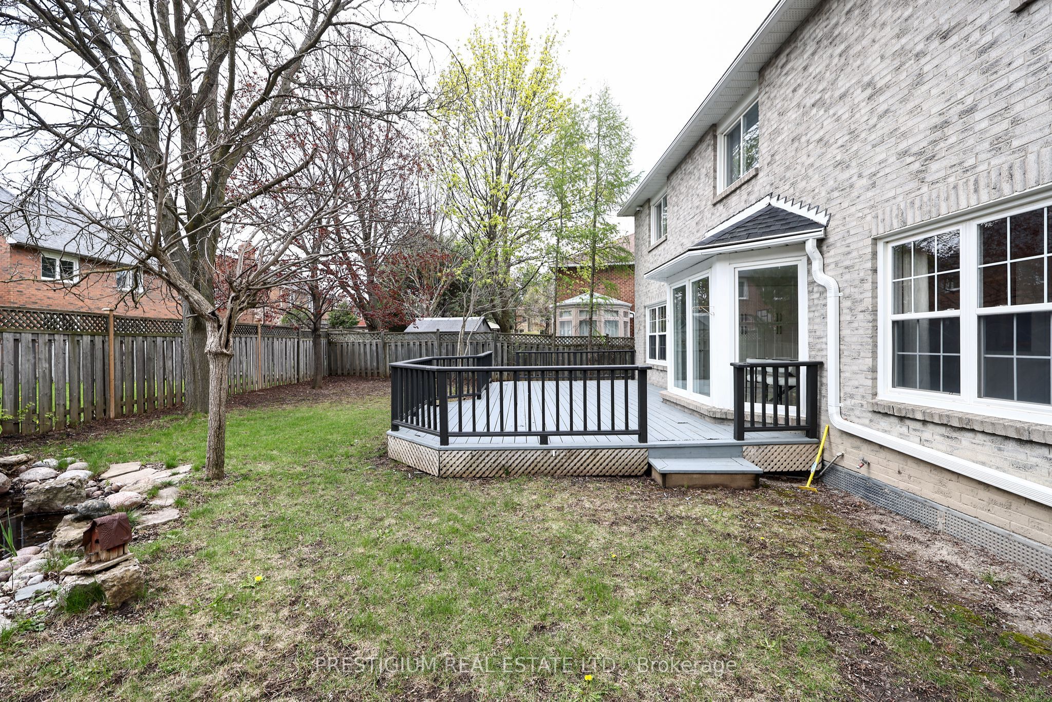 61 Addington Square Property Photo 38