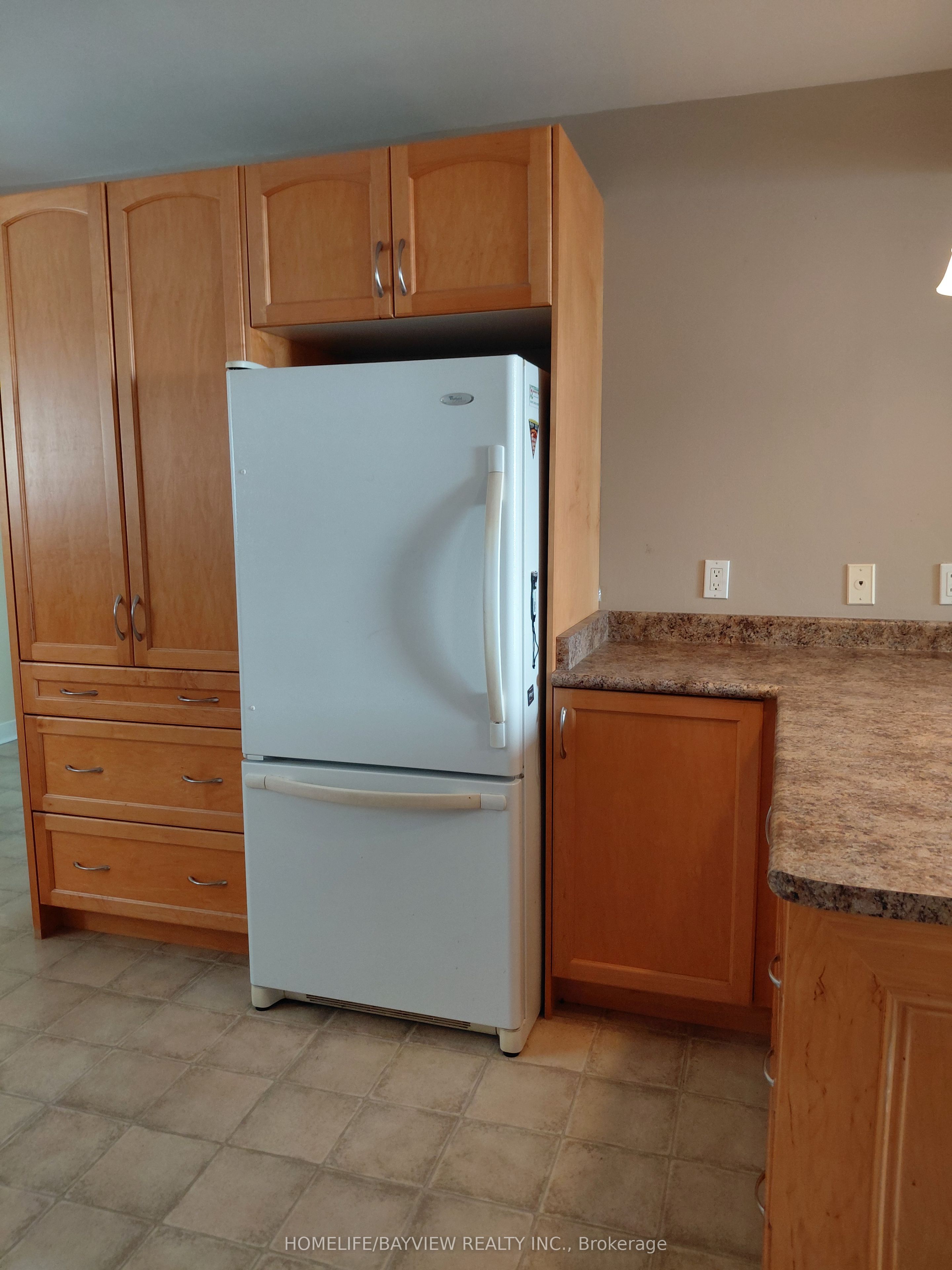 303 Millard(main Level) Avenue Property Photo 3