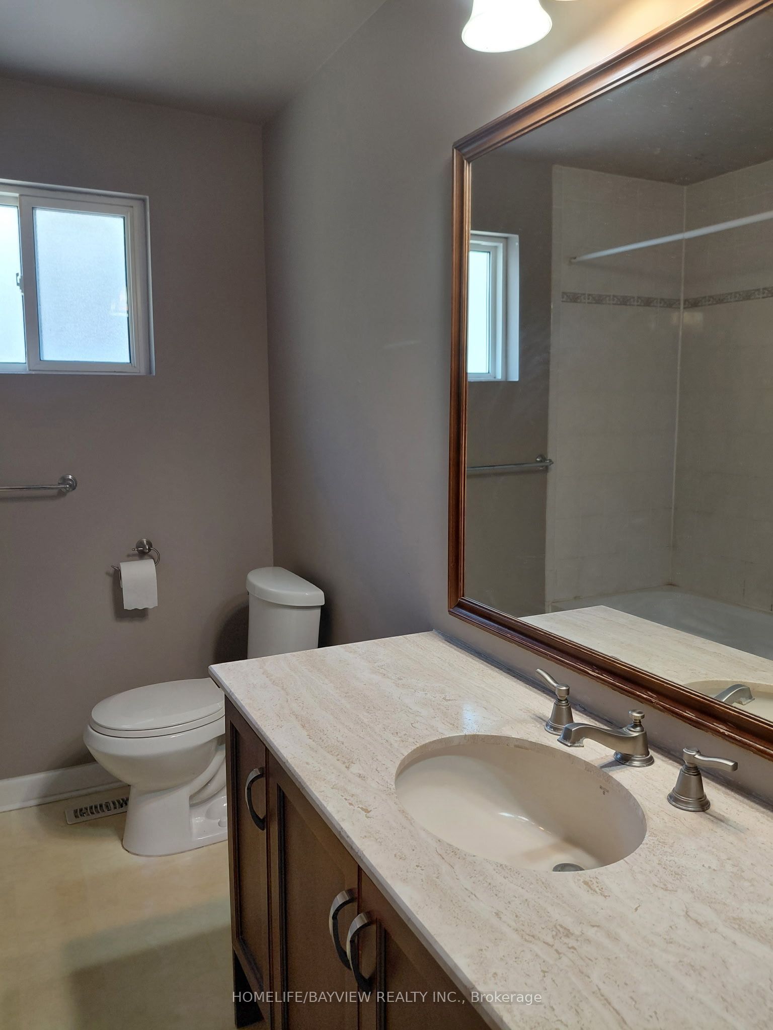 303 Millard(main Level) Avenue Property Photo 9