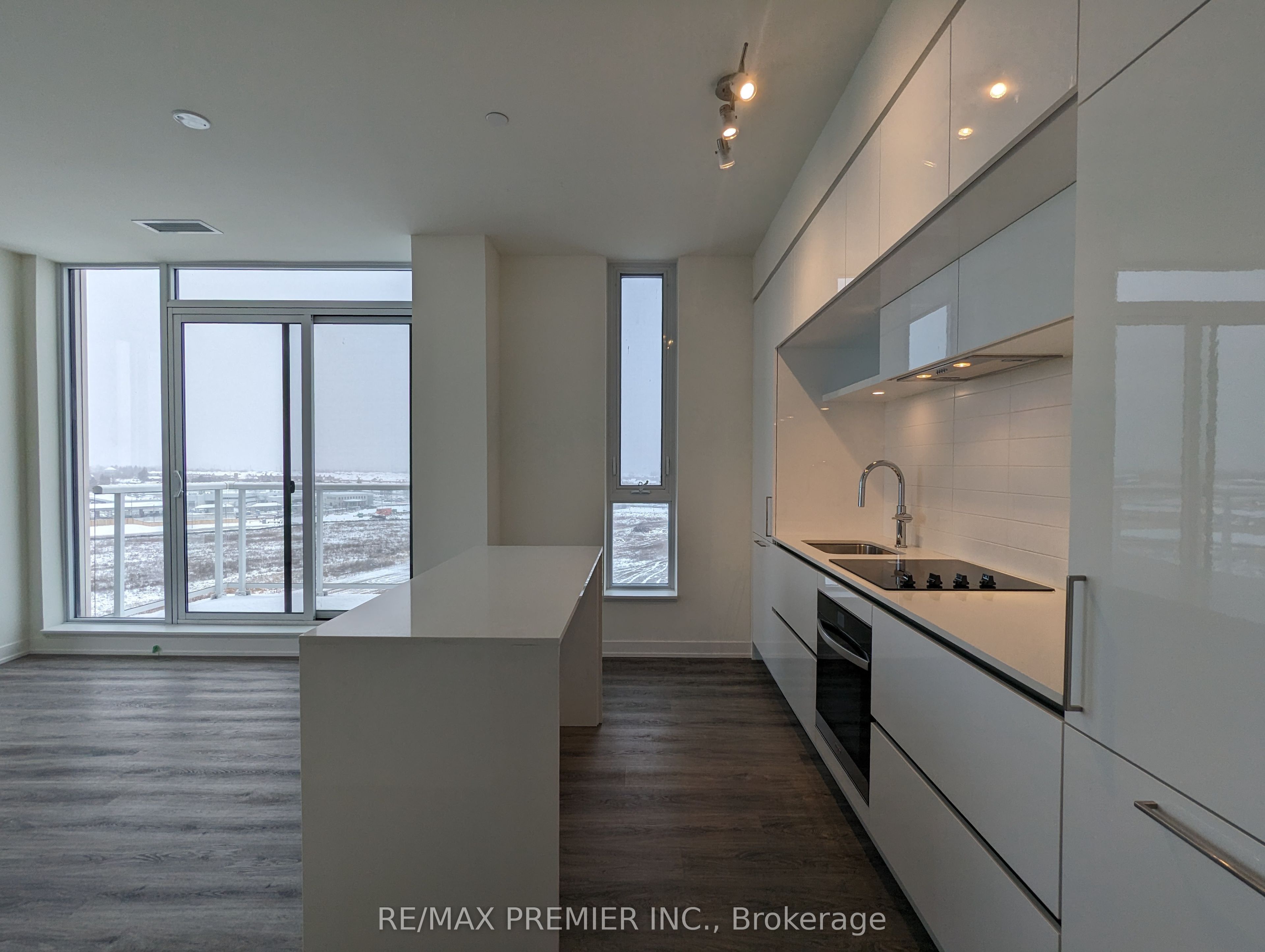 6 David Eyer Road 811 Property Photo 6