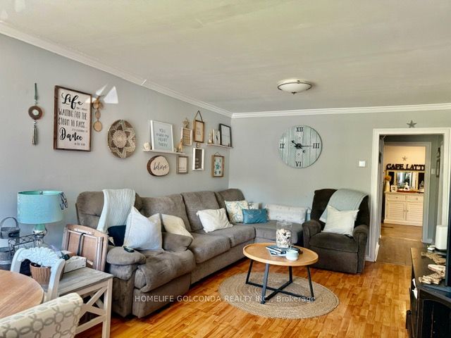 240 Pine Beach Drive Property Photo 5