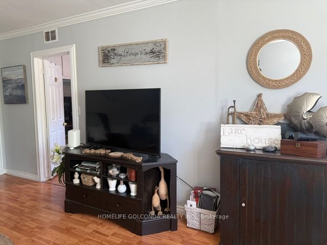 240 Pine Beach Drive Property Photo 6