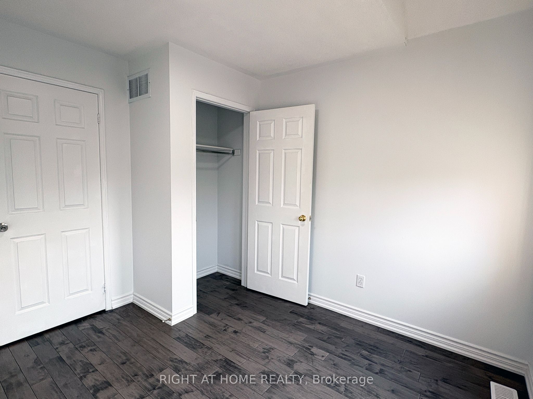 737 Caboto Trail Property Photo 25
