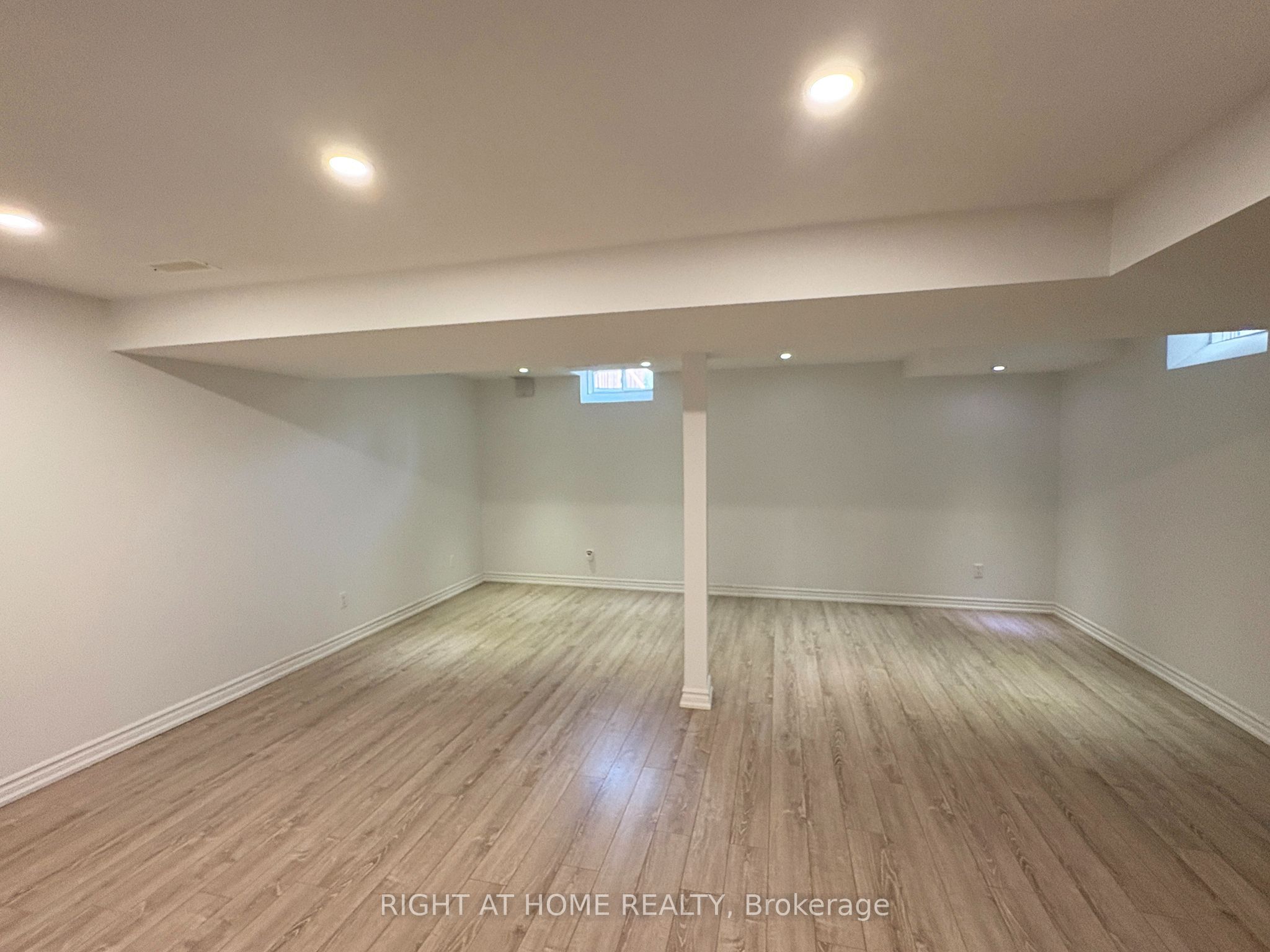 737 Caboto Trail Property Photo 29