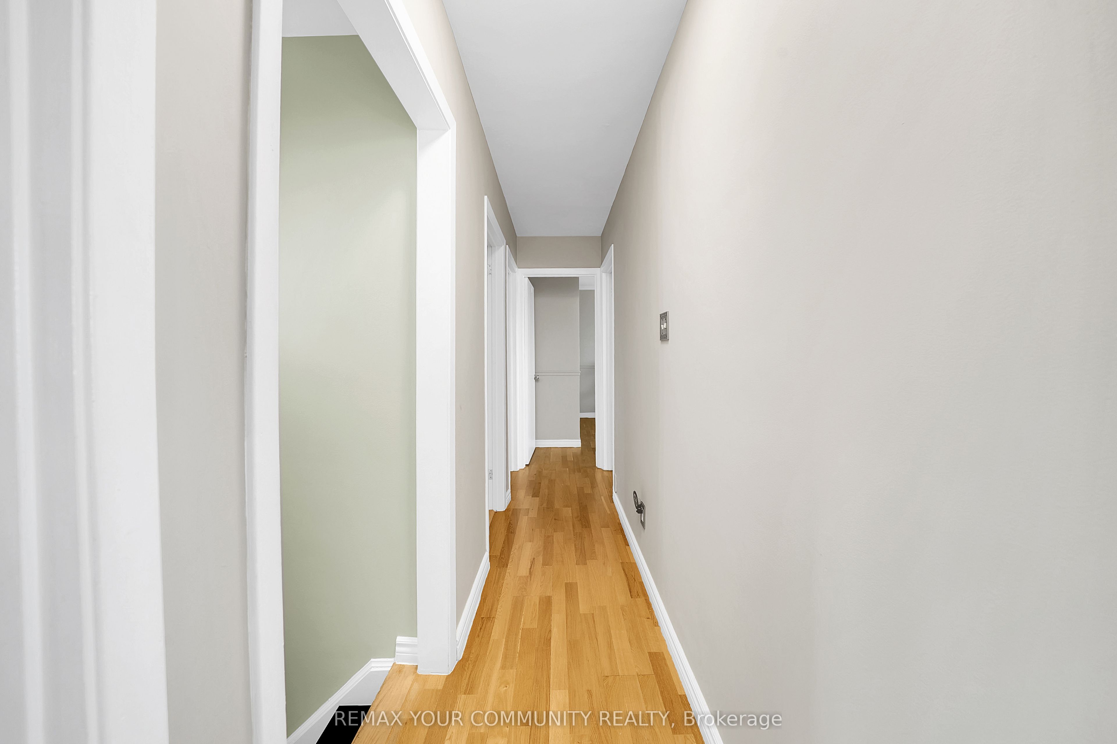 3252 15th Side Road Property Photo 20