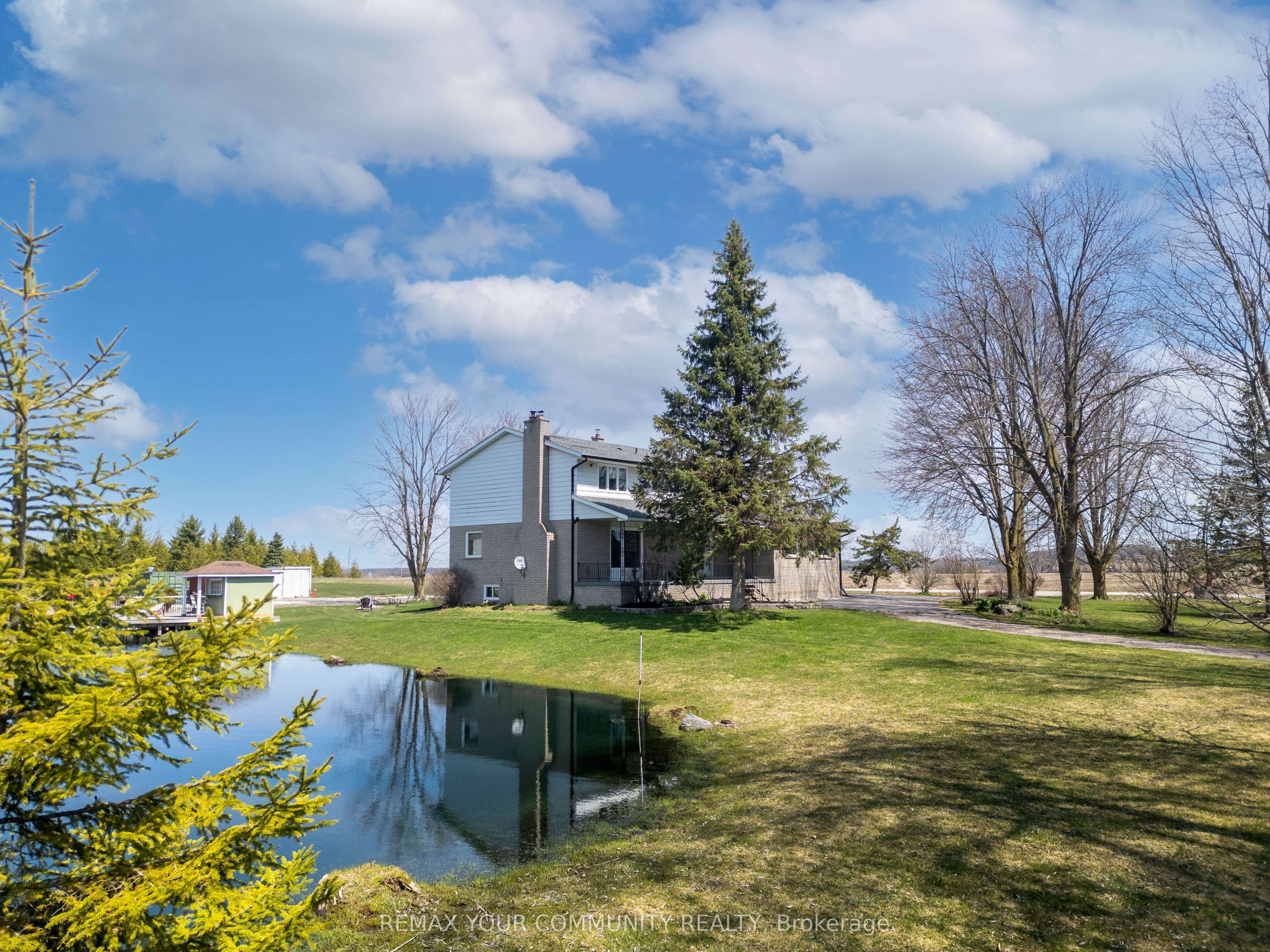 3252 15th Side Road Property Photo 42