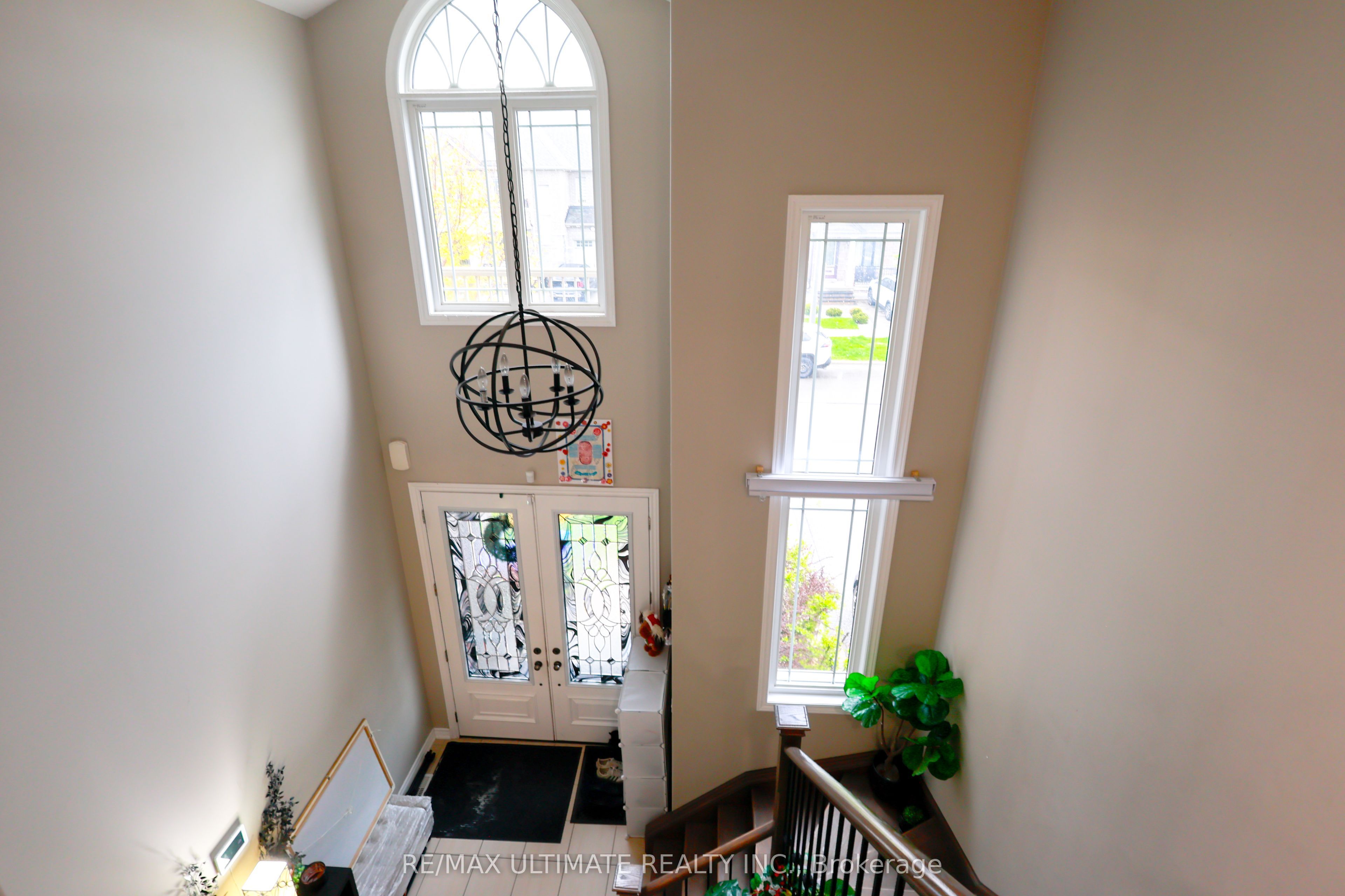 42 Walker Boulevard Property Photo 5