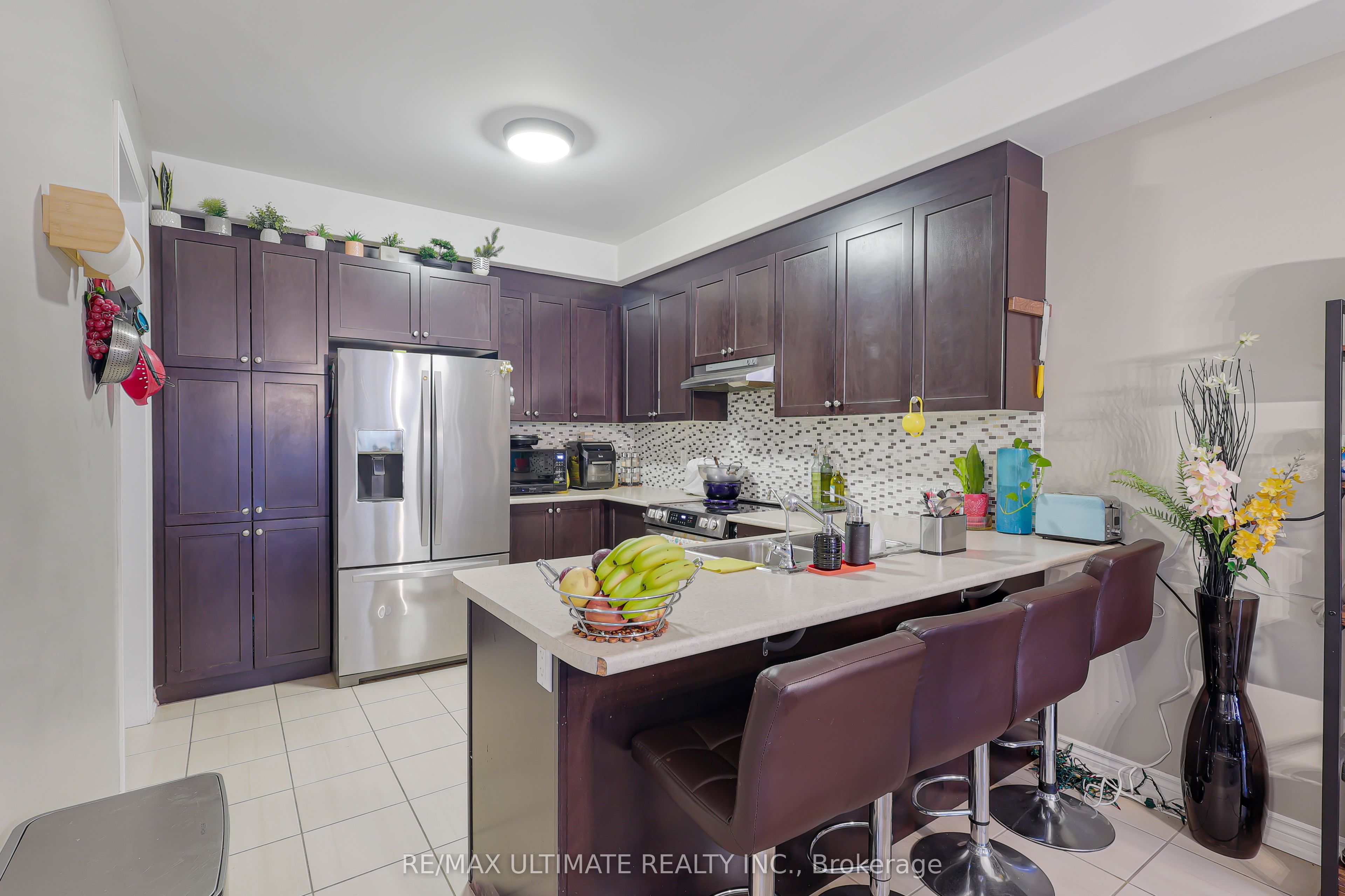 42 Walker Boulevard Property Photo 10