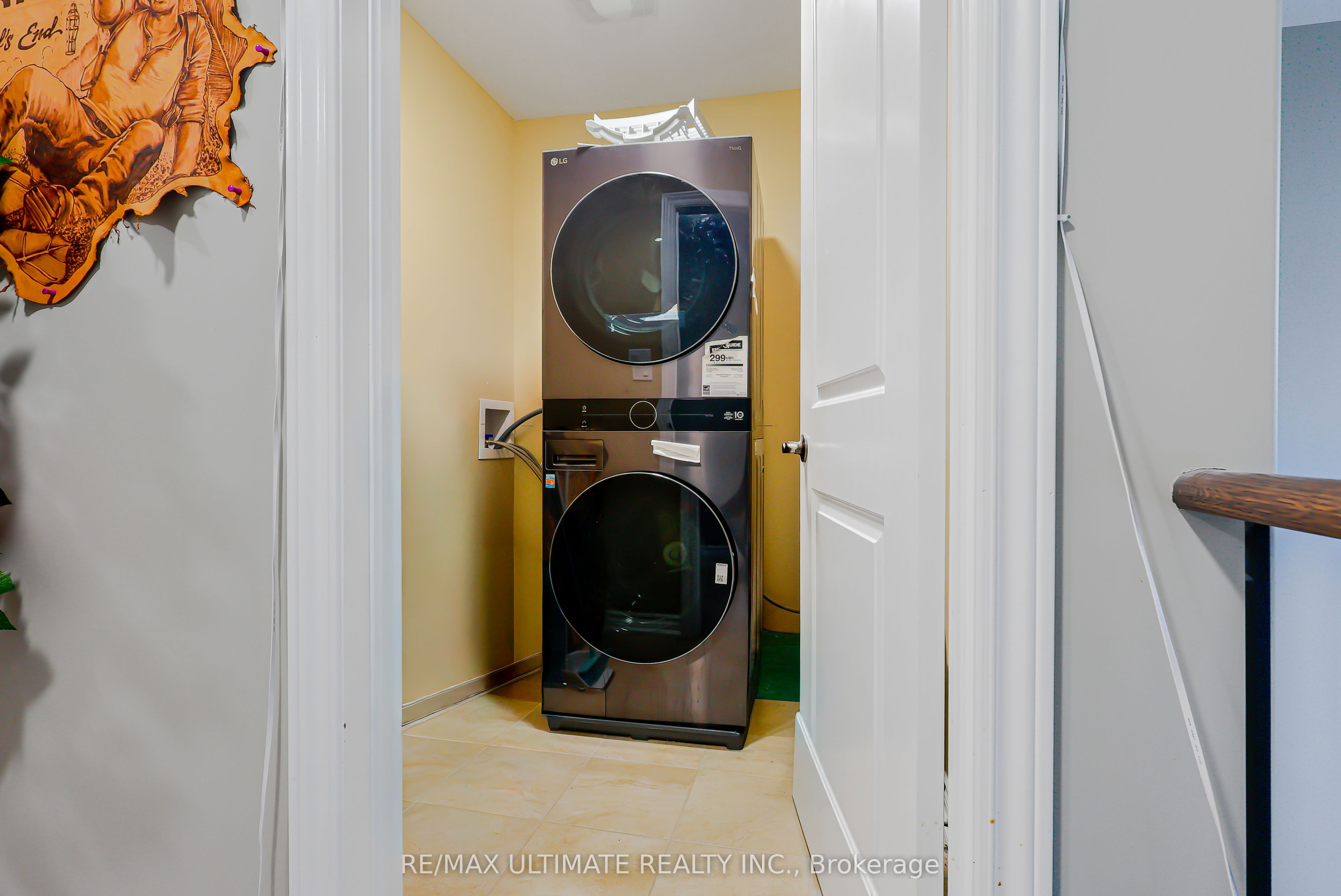 42 Walker Boulevard Property Photo 14