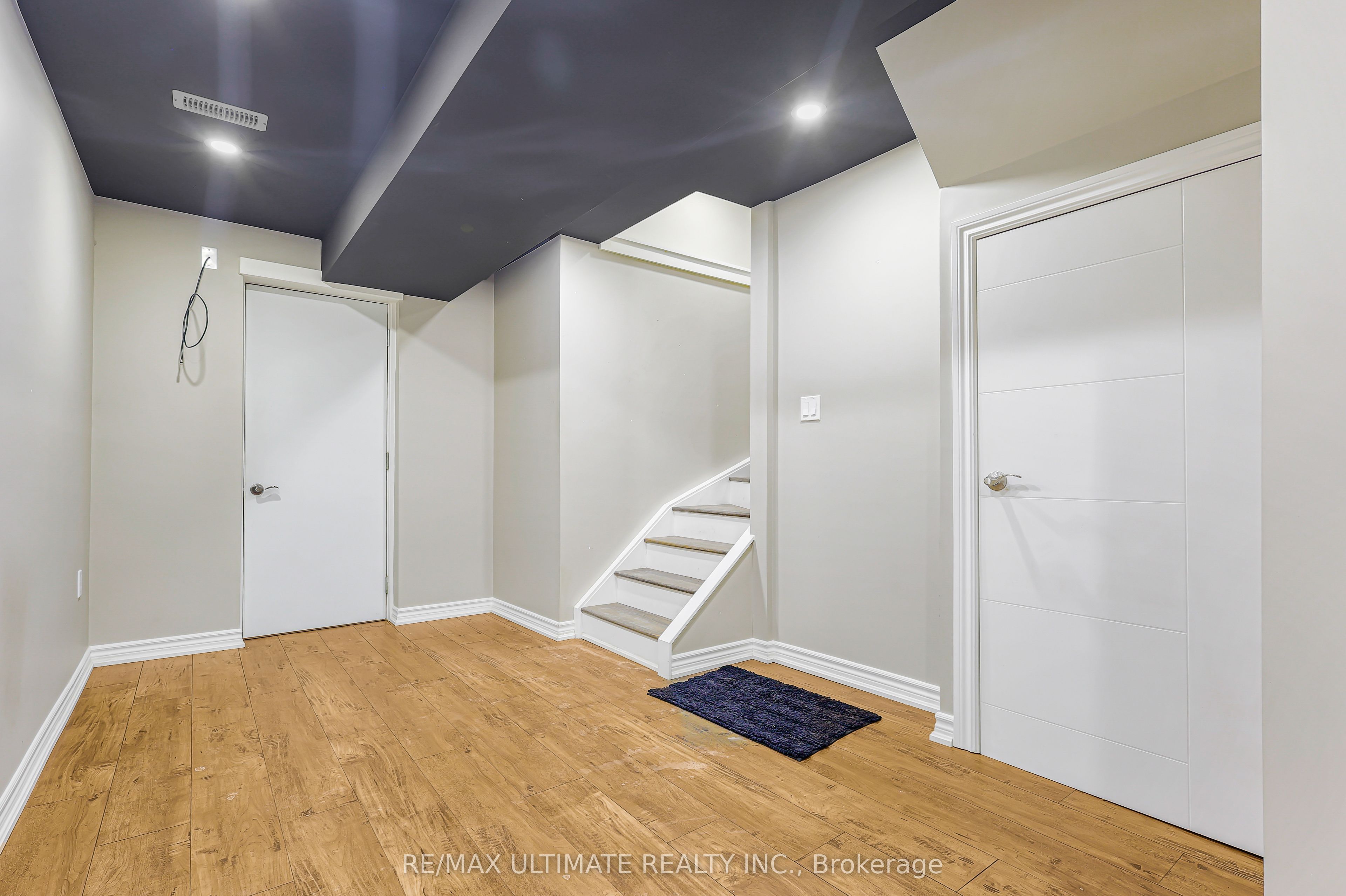 42 Walker Boulevard Property Photo 39