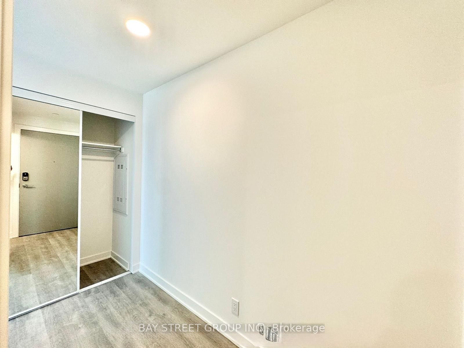 1 Promenade Circle 908b Property Photo 3
