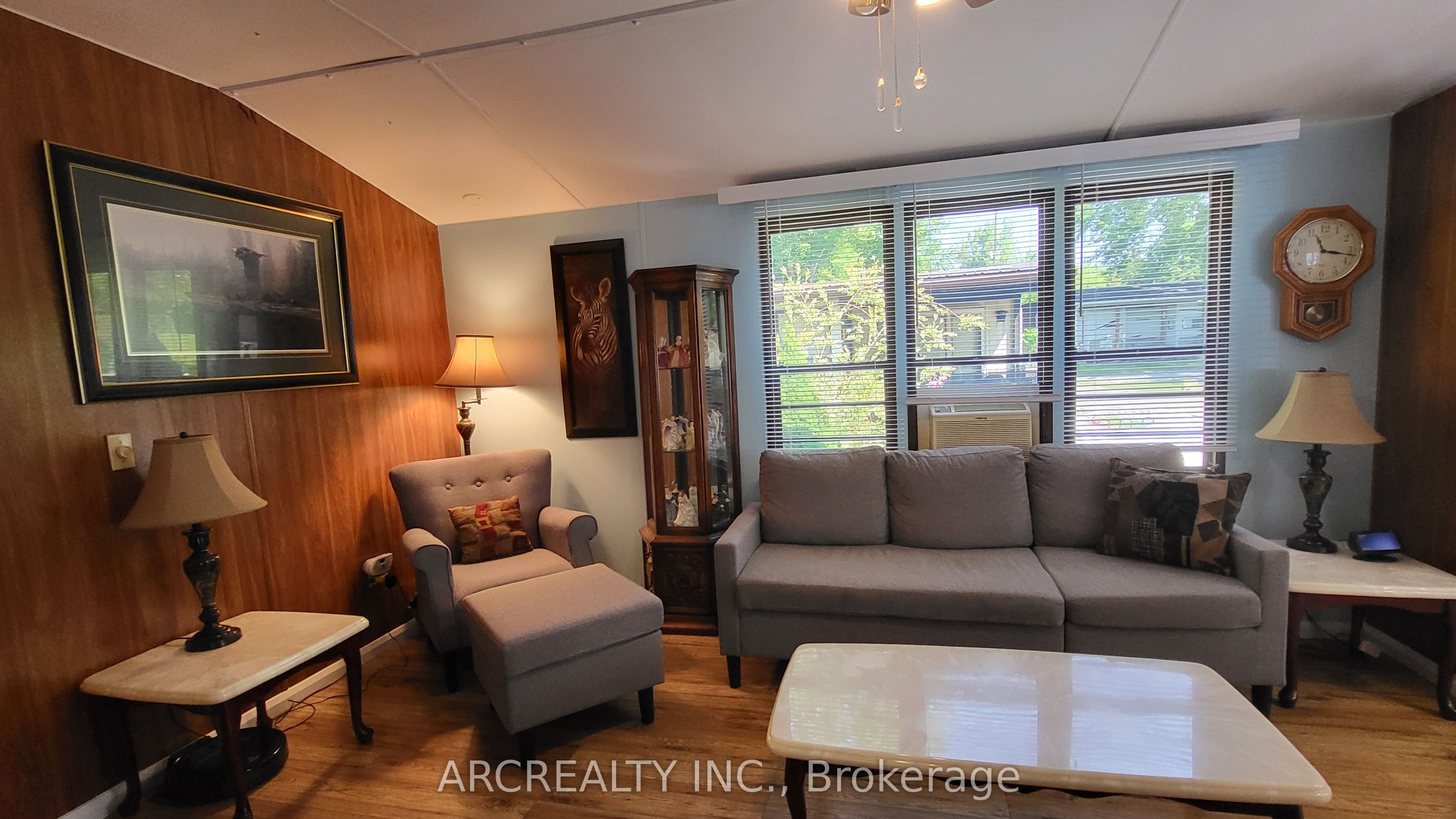 27 Horseshoe Circle Property Photo 12