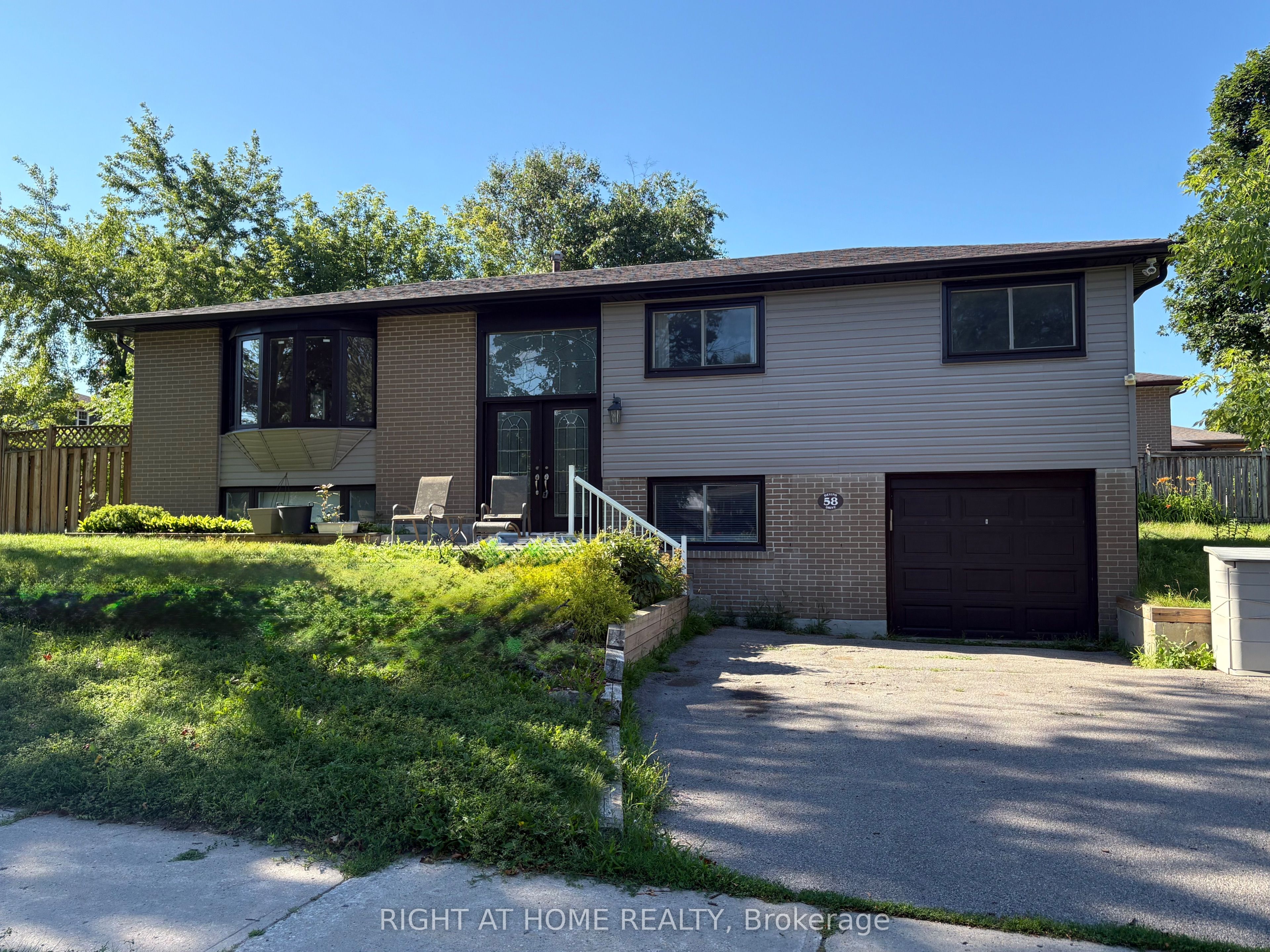 58 Devins Drive Upper Level Property Photo 1