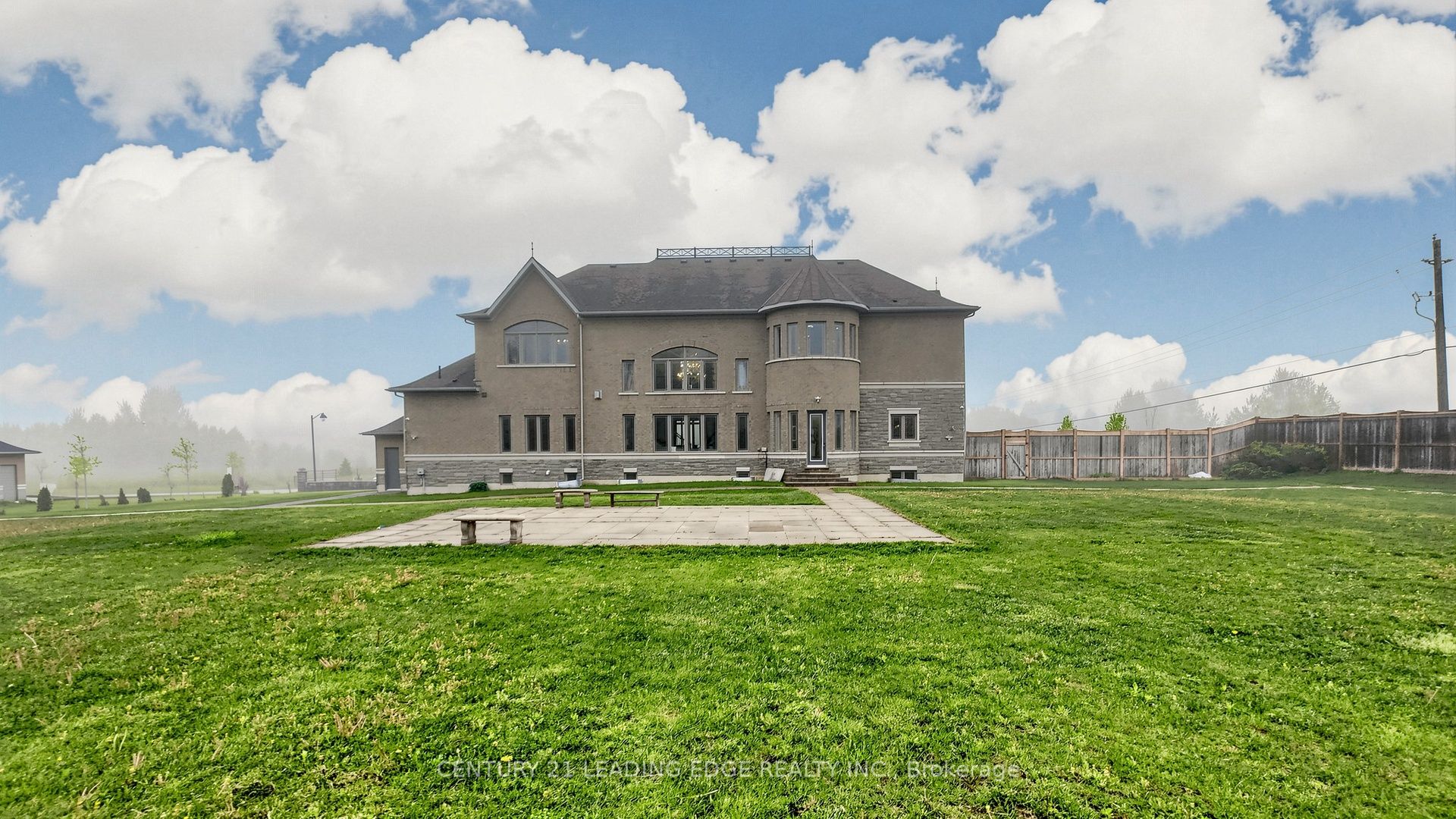 2 Sam Davis Court Property Photo 4
