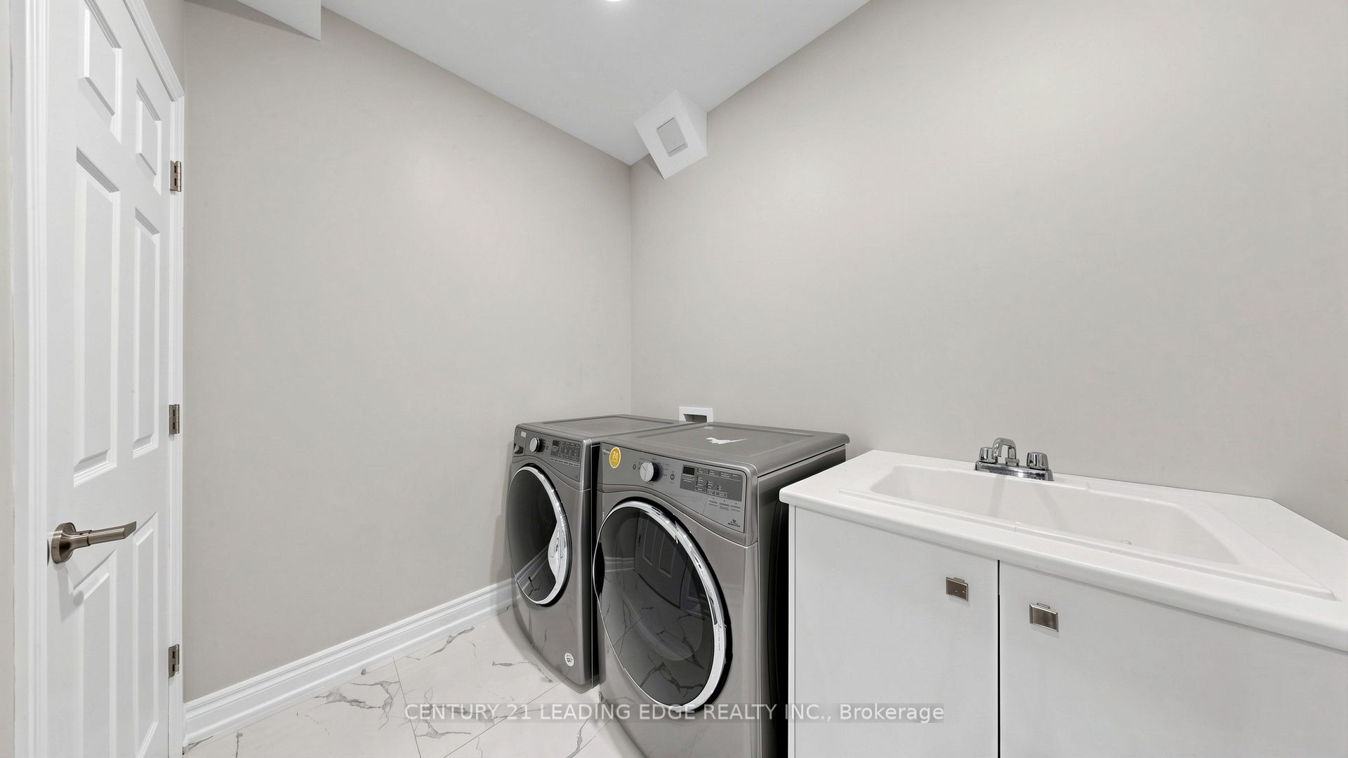 2 Sam Davis Court Property Photo 49