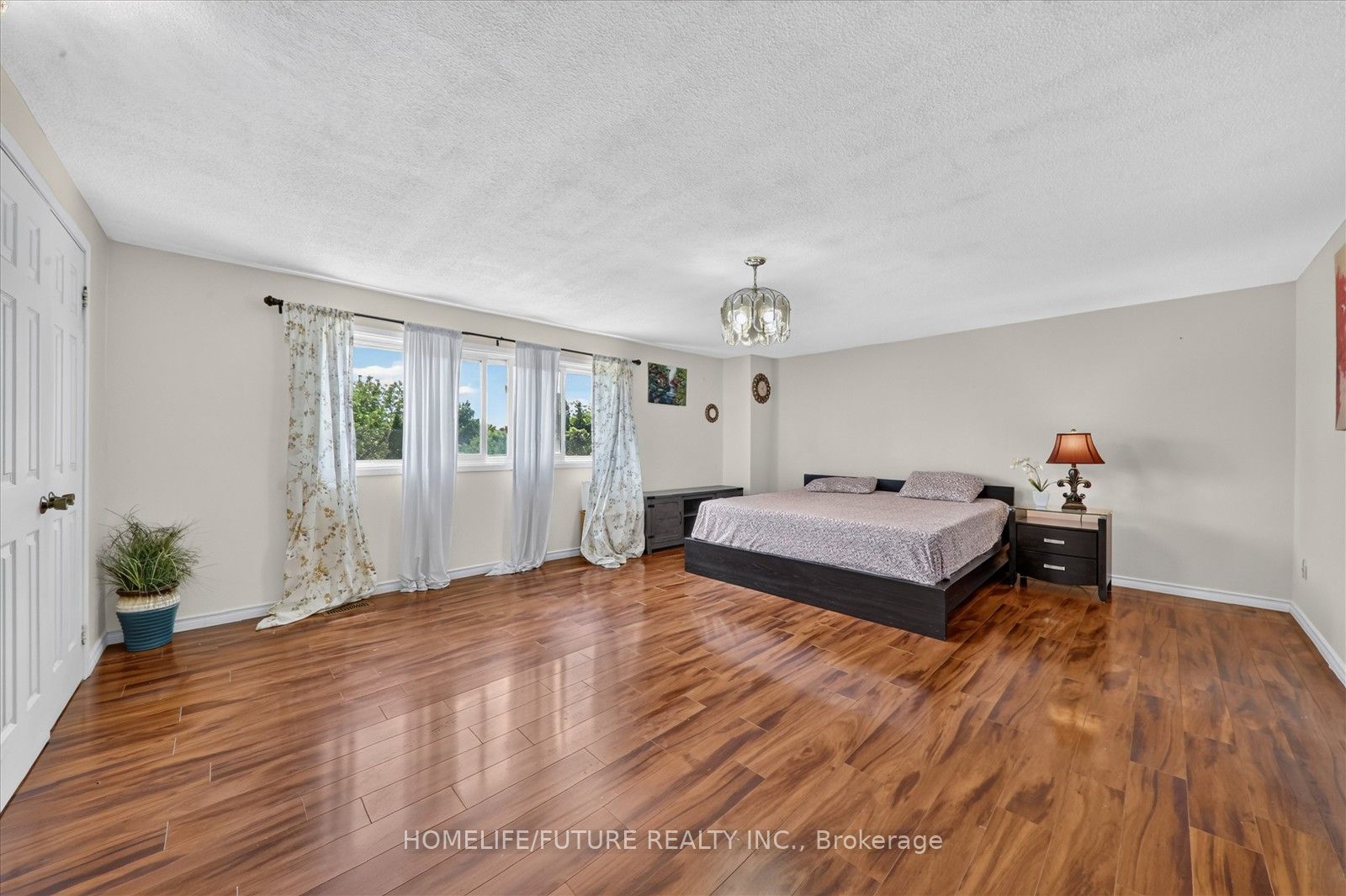63 Chloe Crescent Property Photo 24