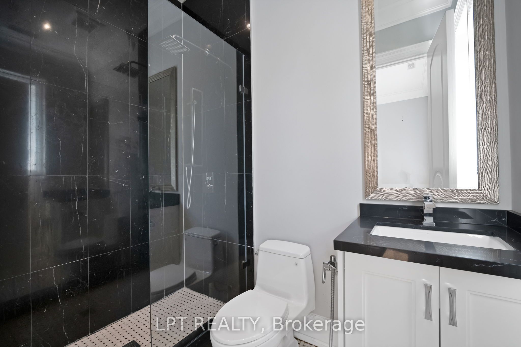 2 Poplar Drive Property Photo 22