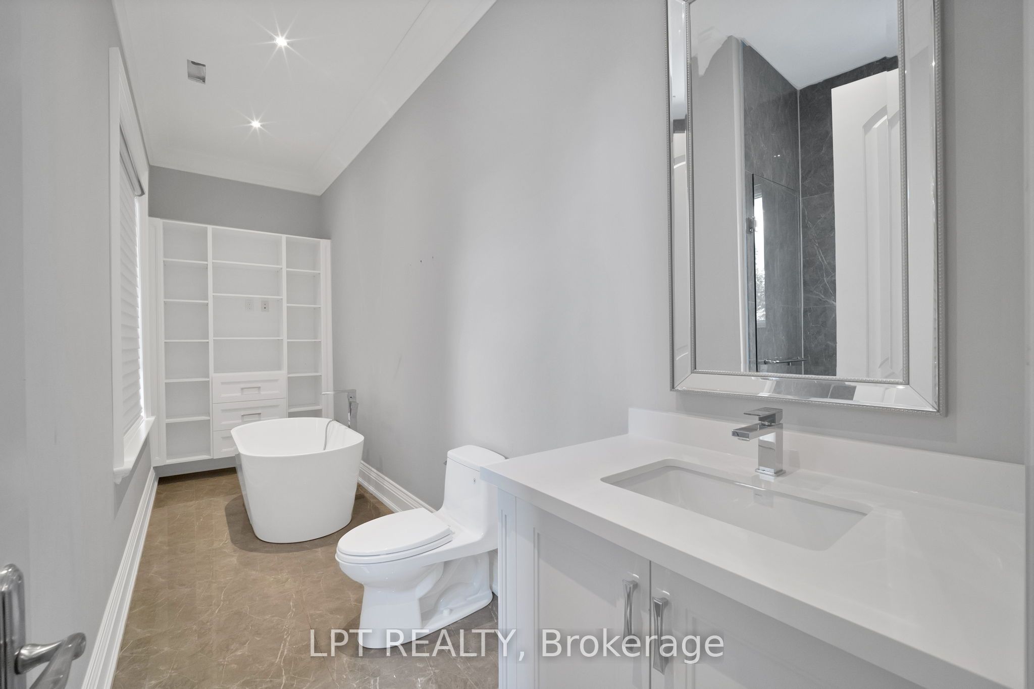 2 Poplar Drive Property Photo 25