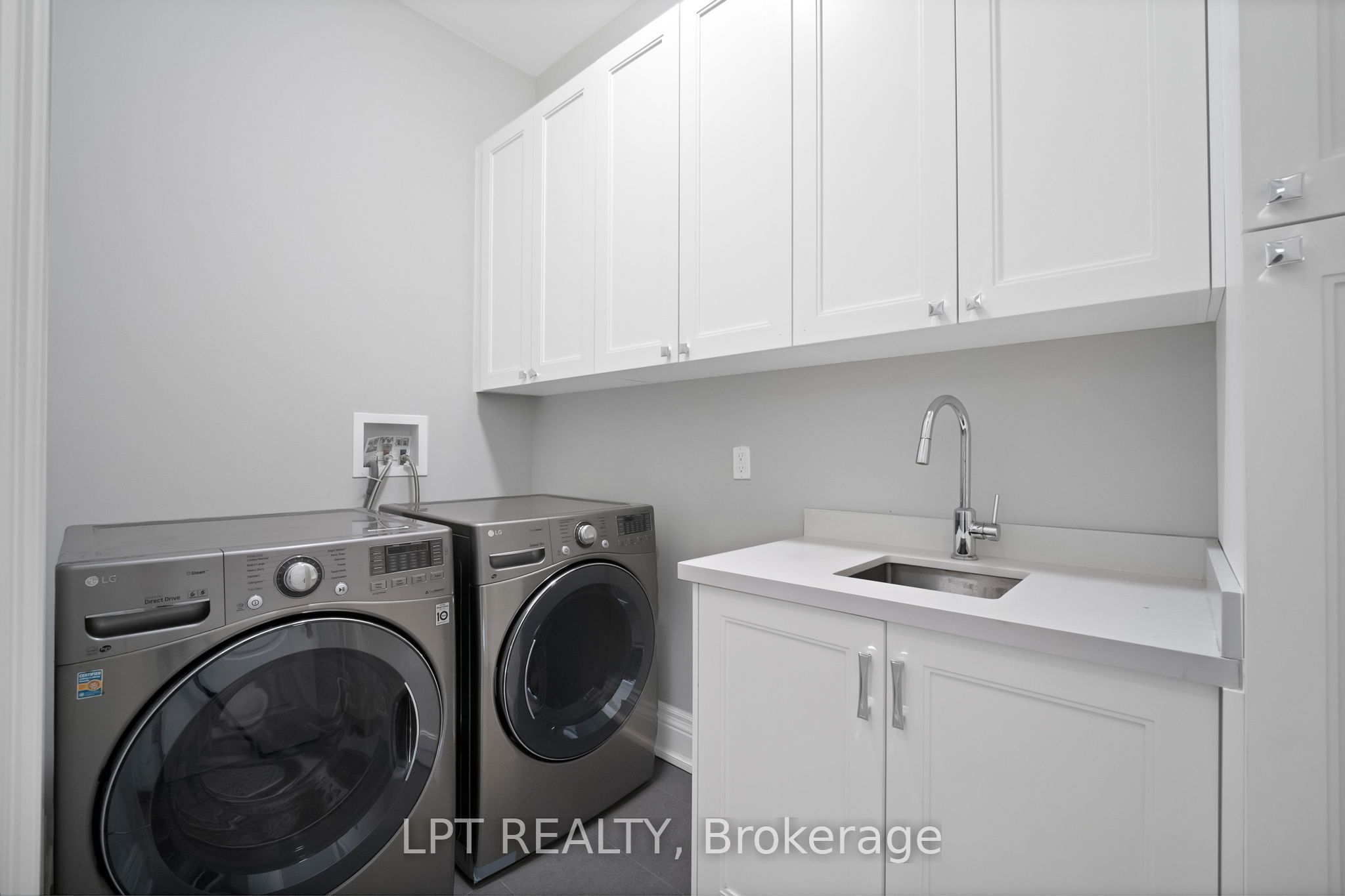 2 Poplar Drive Property Photo 29
